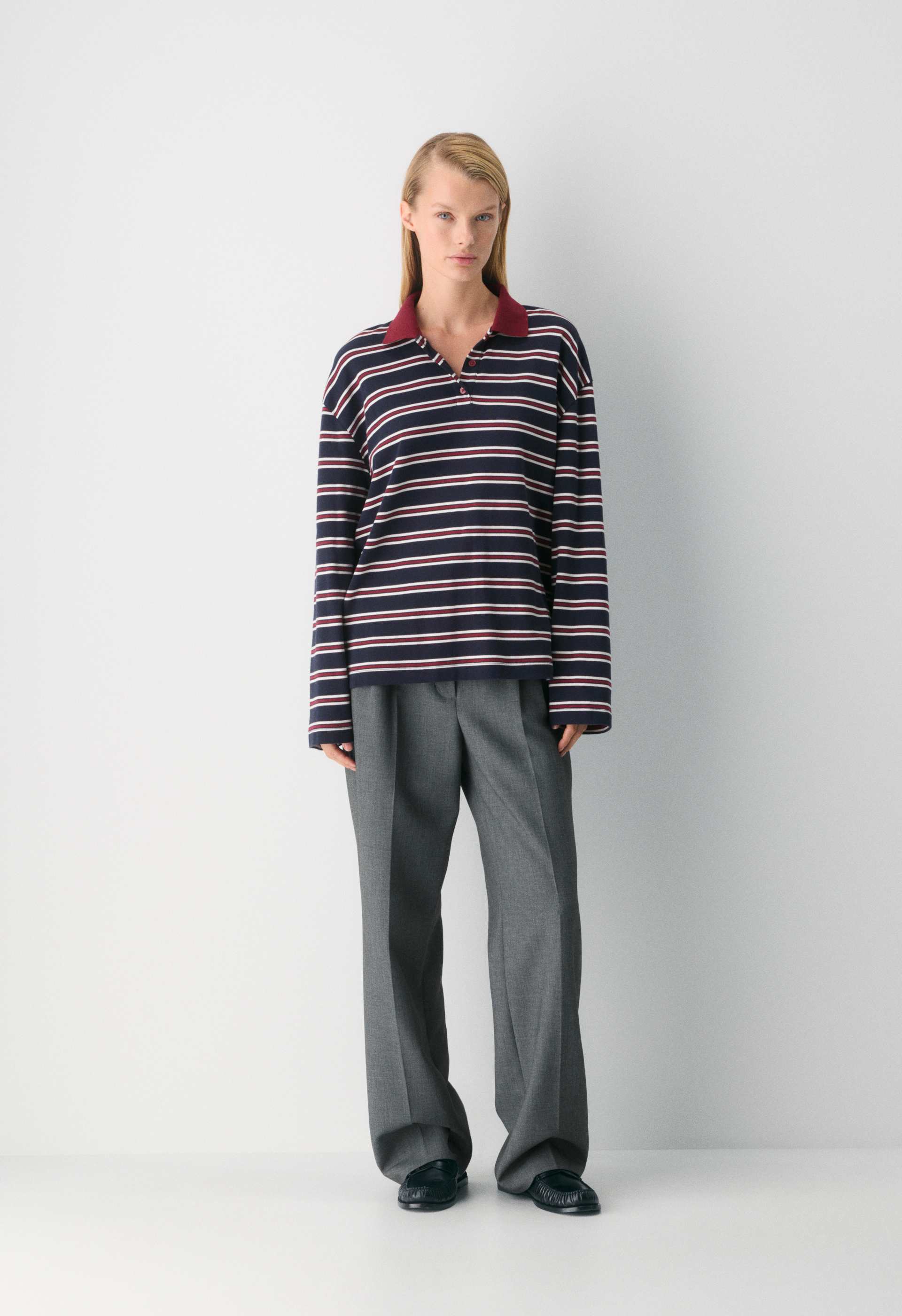 The Effortless Pant™ | Aritzia US display picture 1