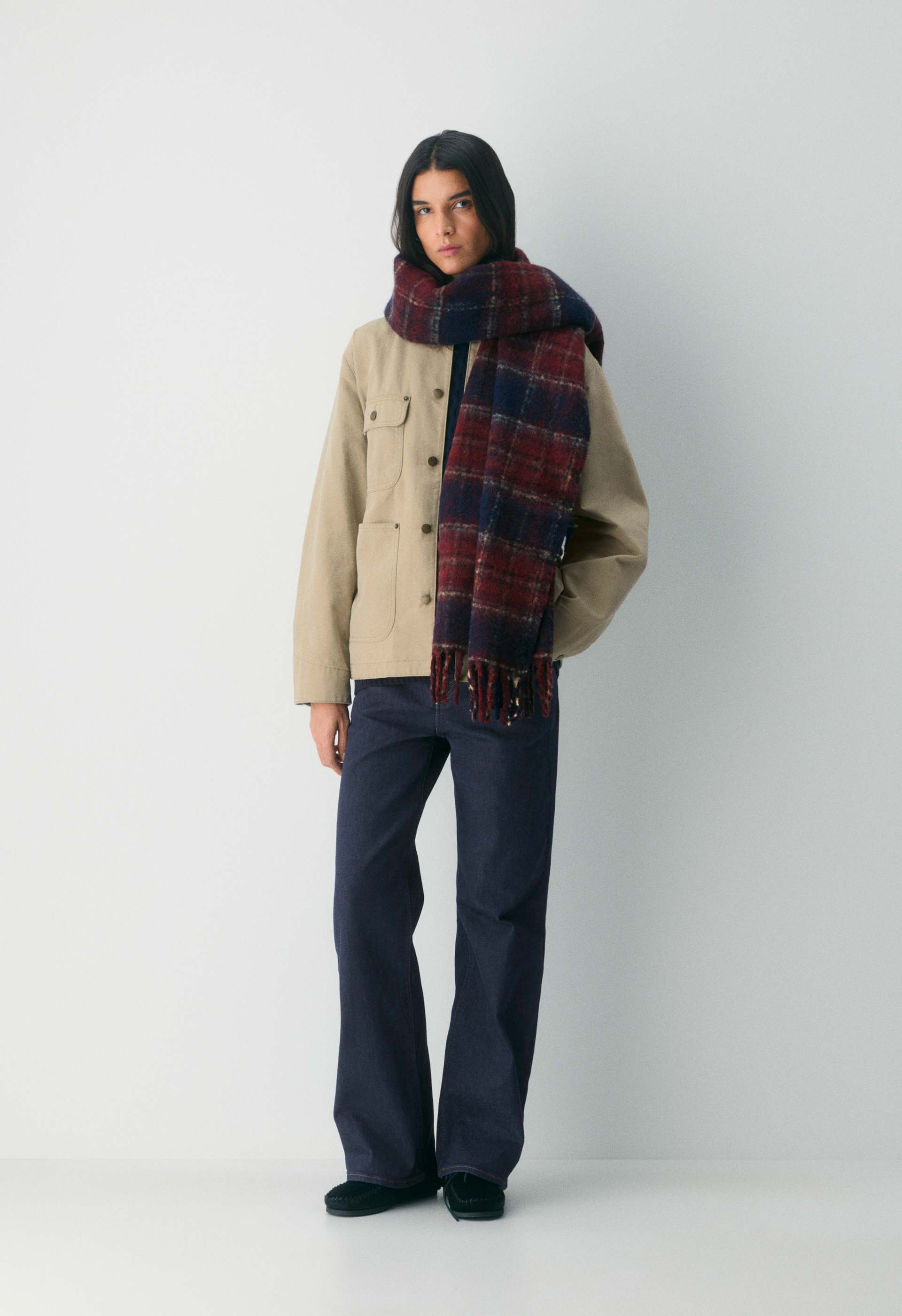 Twist Fringe Scarf | Aritzia US