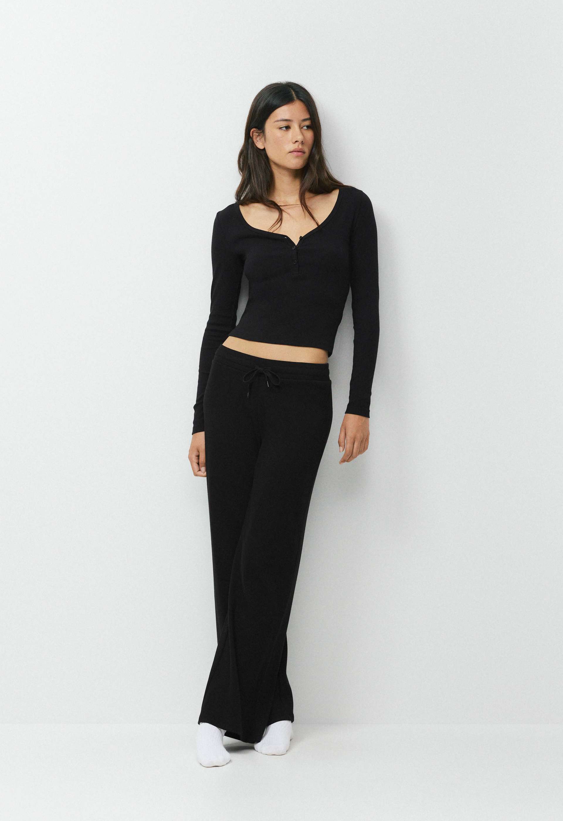 HomeStretch™ Rib Acoustic Henley