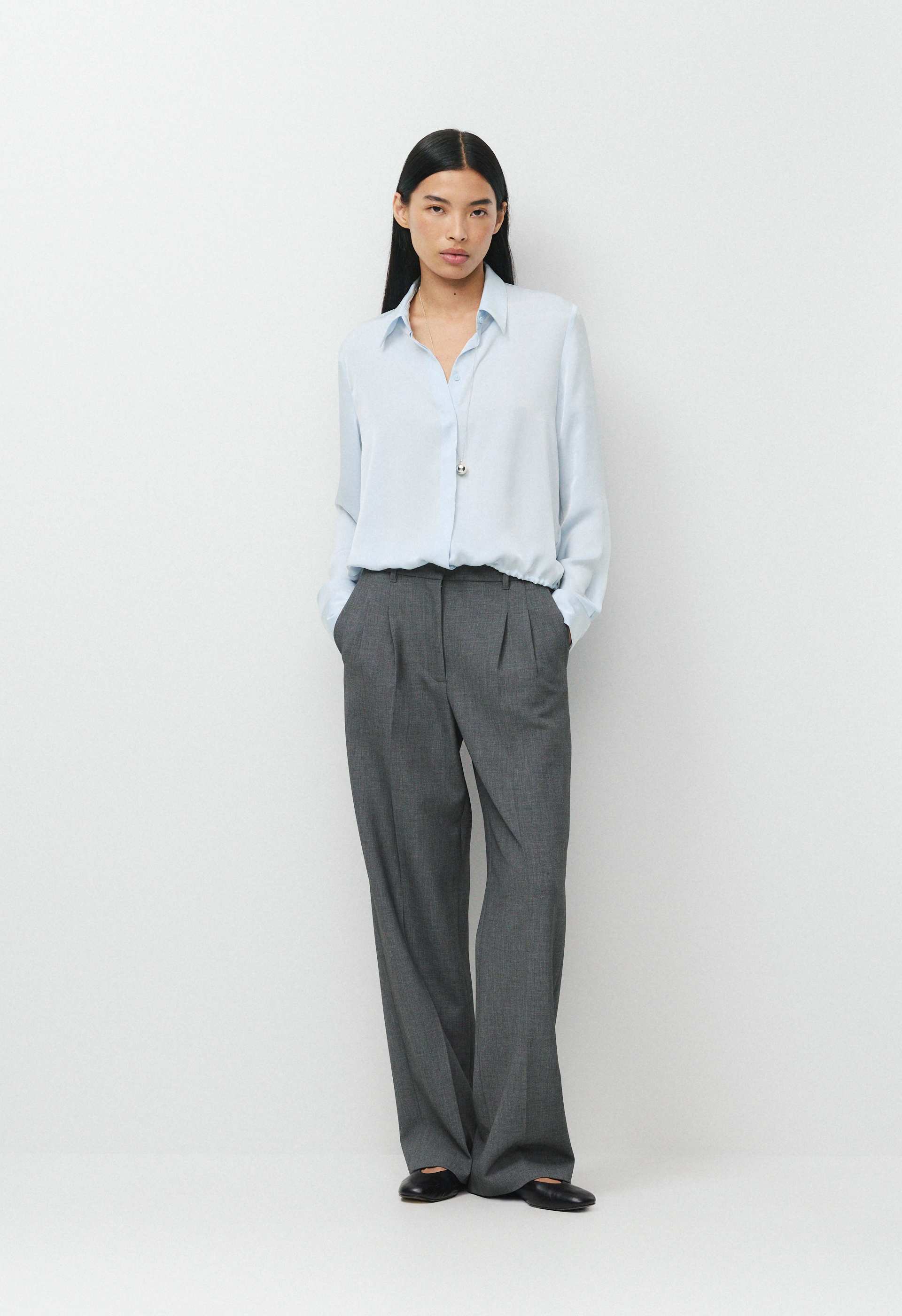 VANTAGE SATIN BLOUSE
