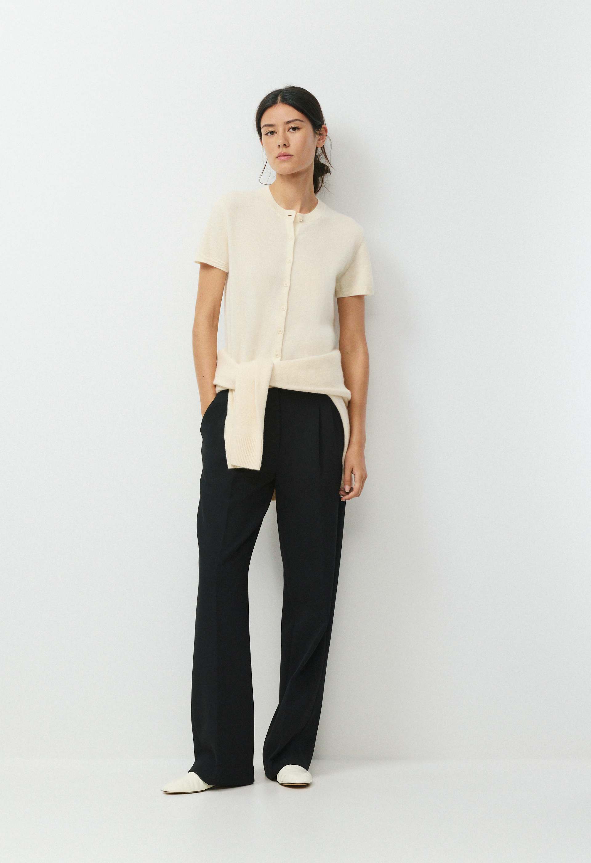 Bare Cashmere Noteworthy Shortsleeve Cardigan