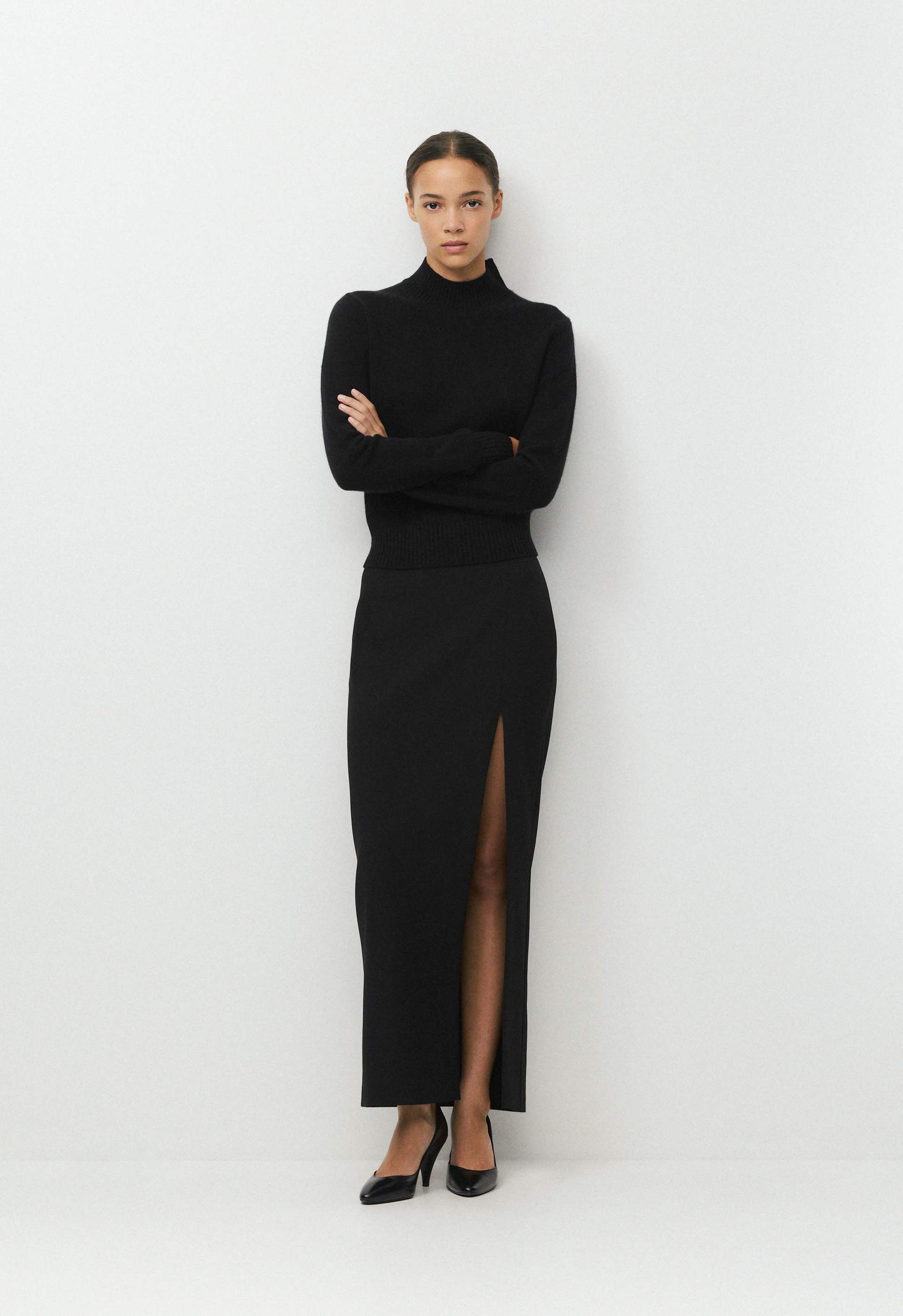 Essential Cashmere Folio Mockneck | Aritzia US