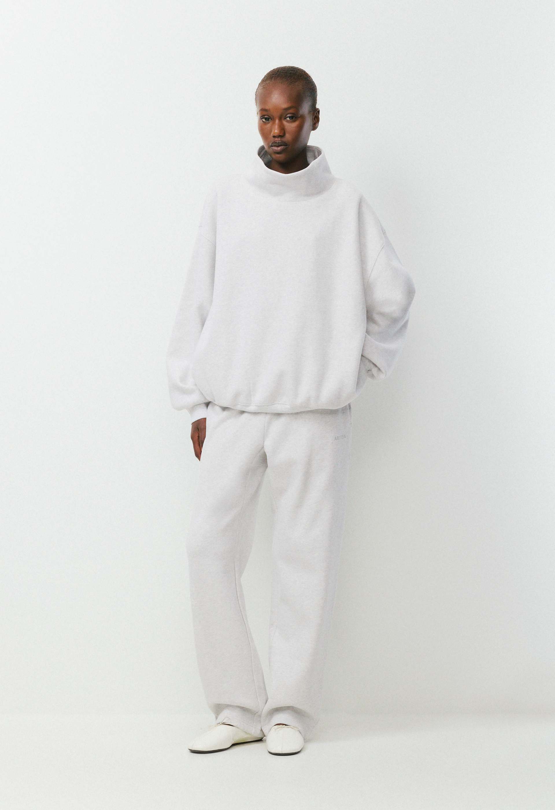 Cozy Sweatfleece Mega Funnel Neck