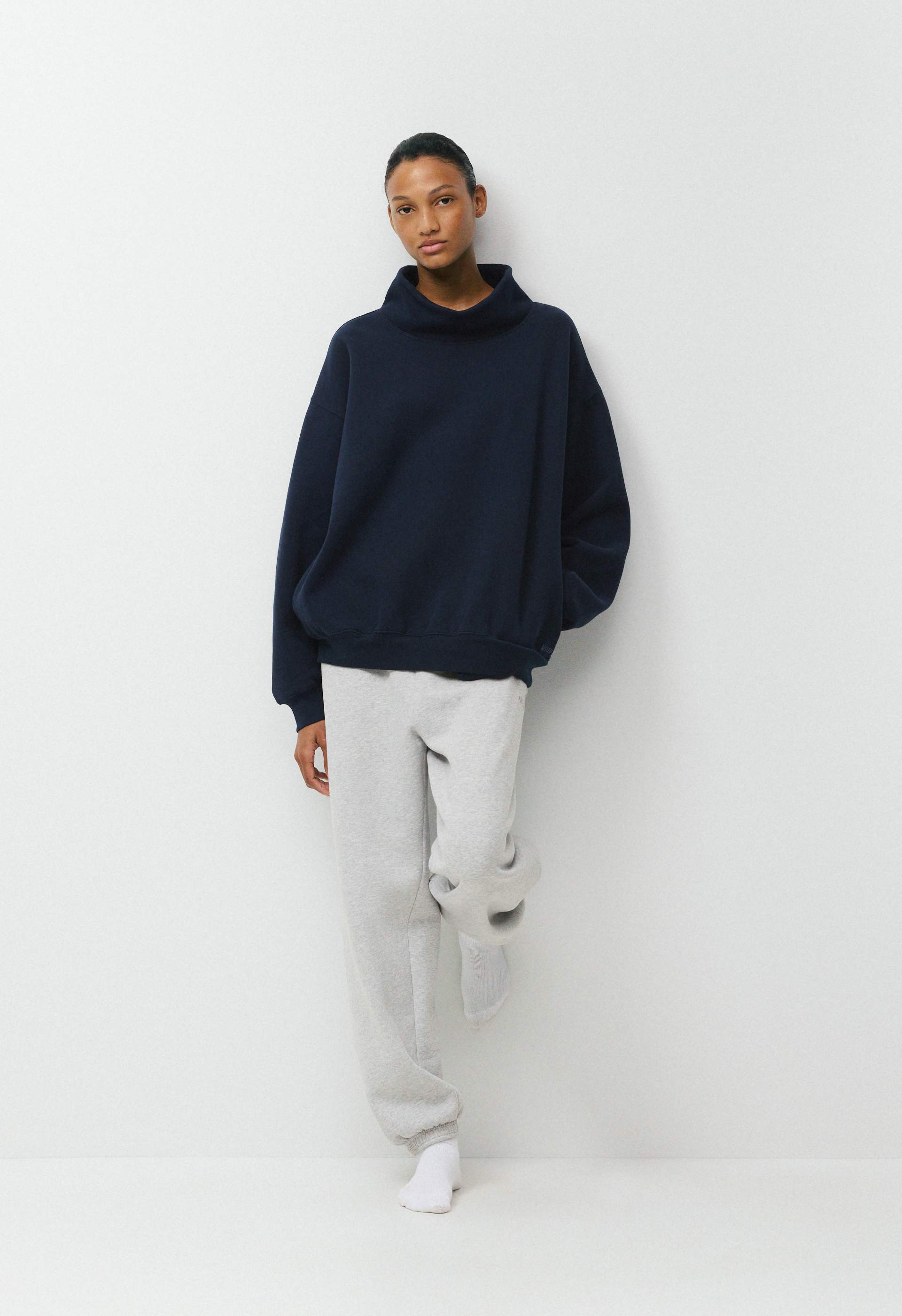 Cozy Sweatfleece Mega Funnel Neck