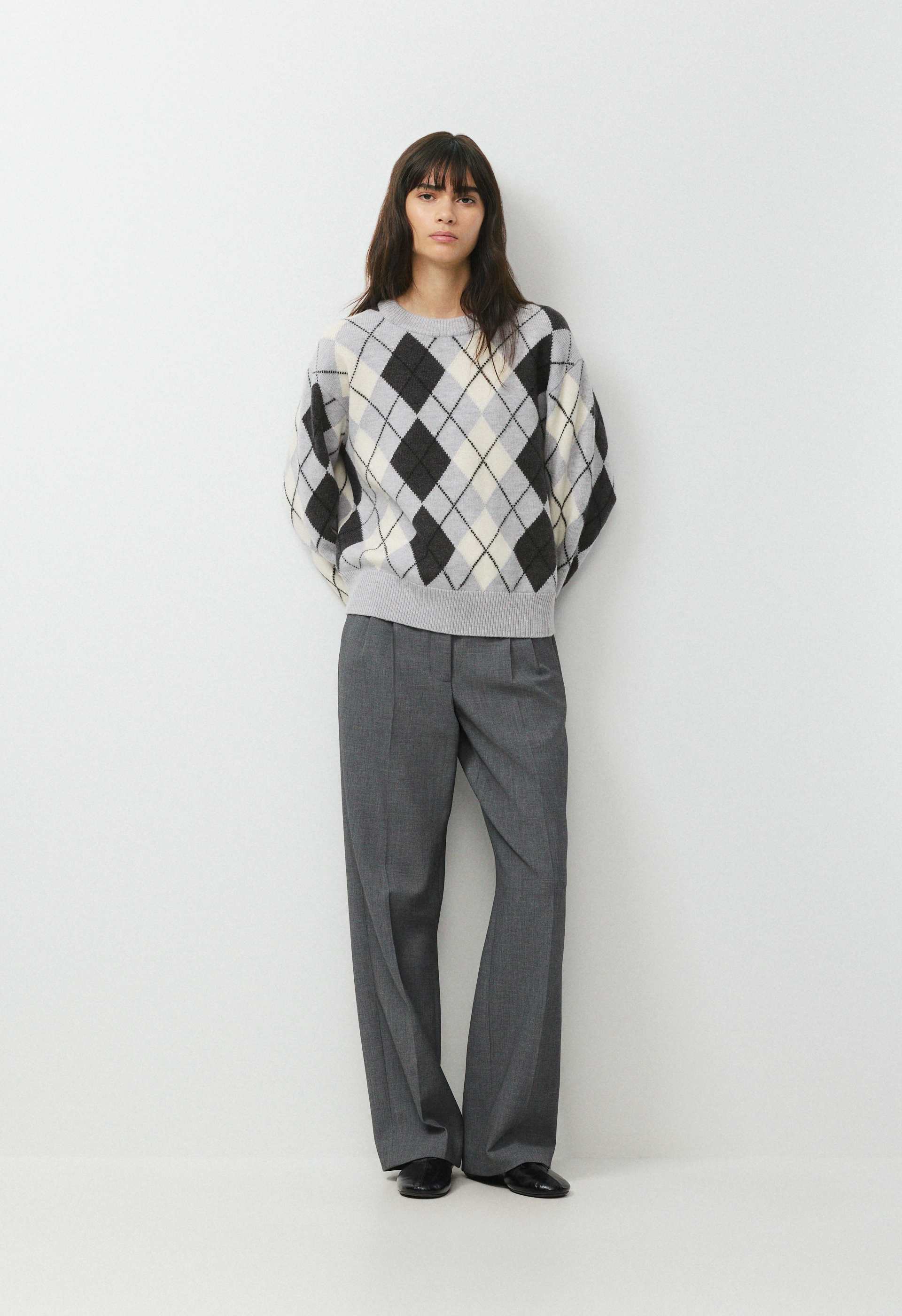 ESSENTIAL MERINO WOOL VIEW SWEATER