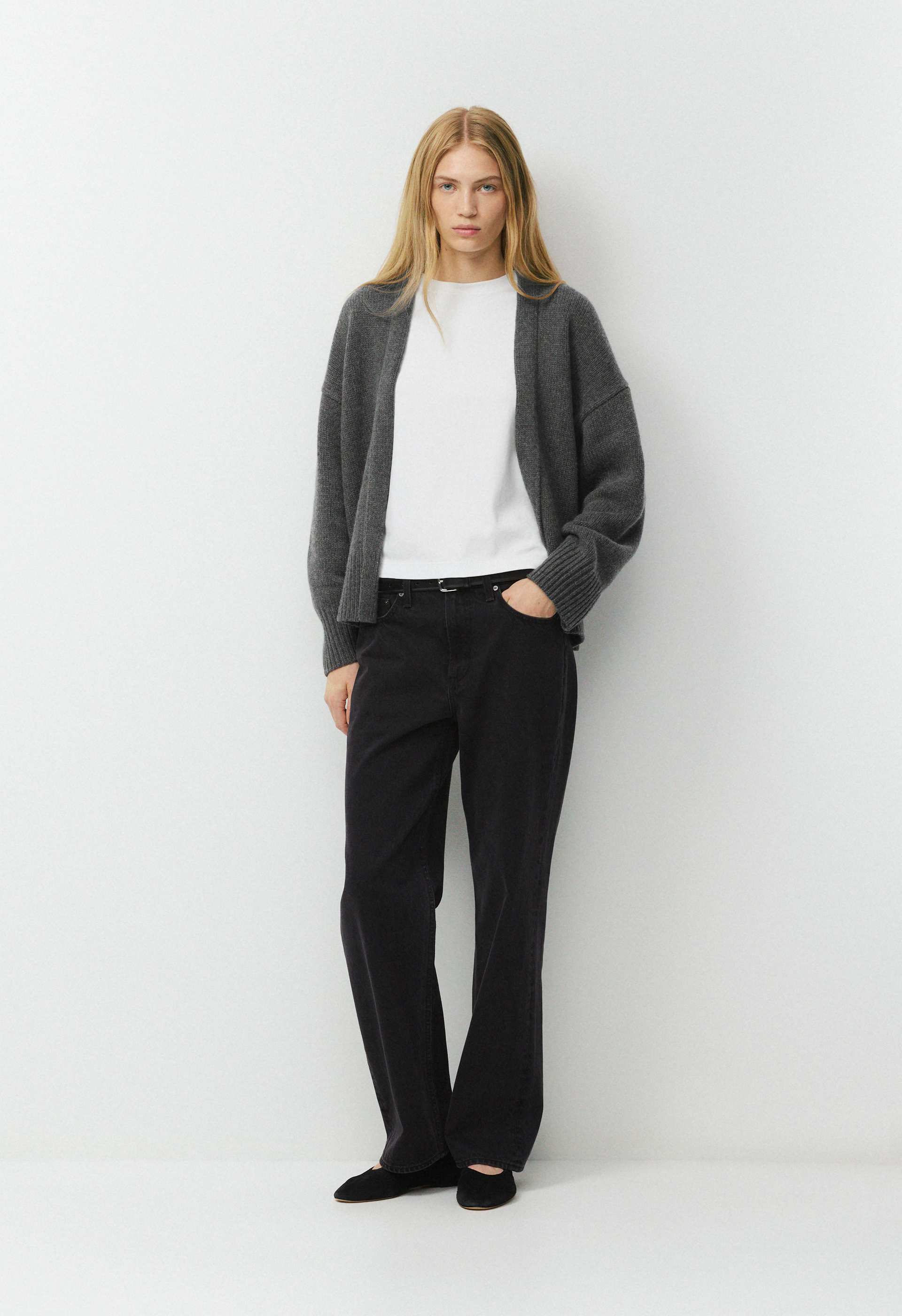 Plush Wool Cashmere Display Cardigan