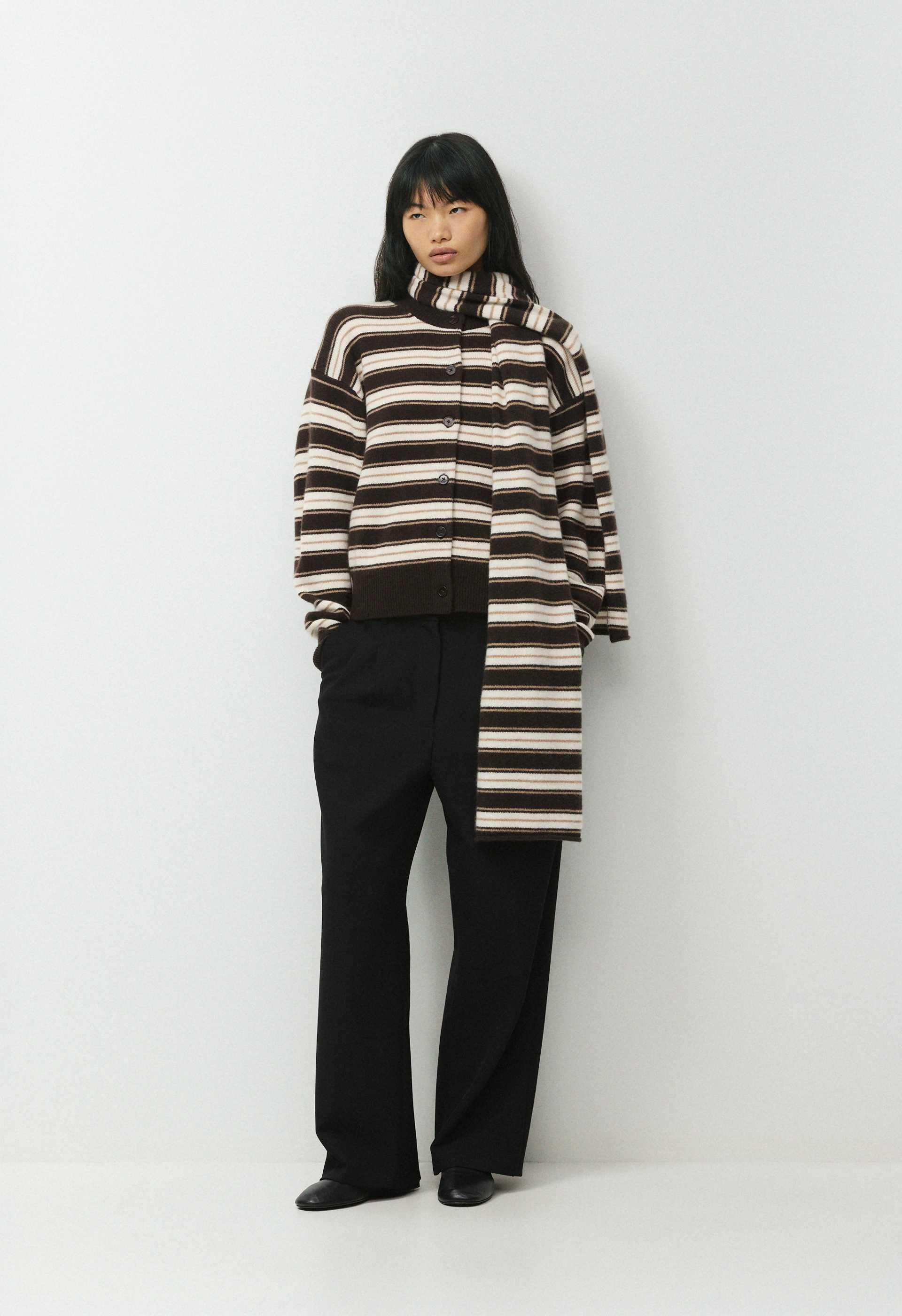 ESSENTIAL CASHMERE ACCLAIM CARDIGAN