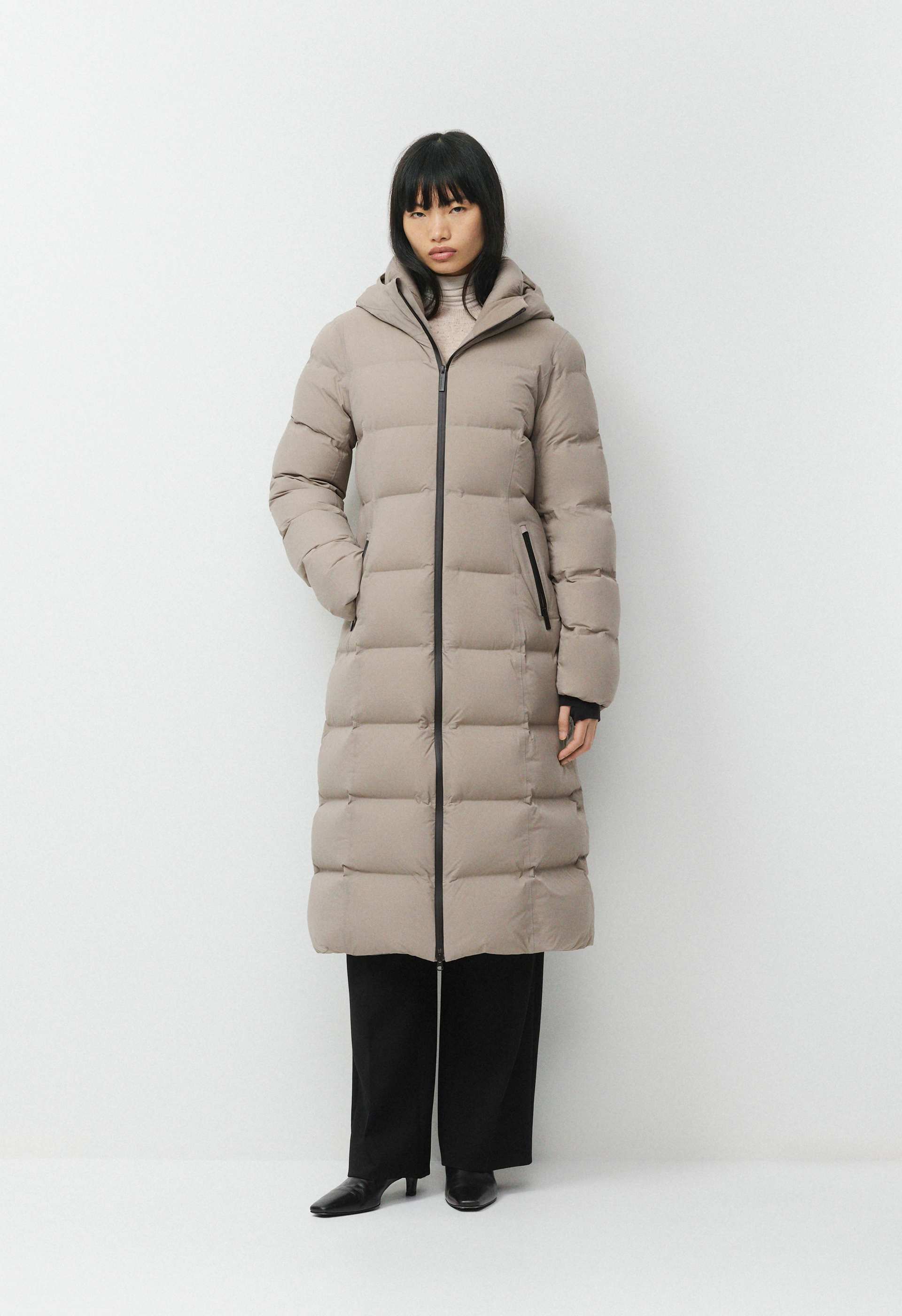 The SuperSnug Puff₂O™ Long - Rainstop™