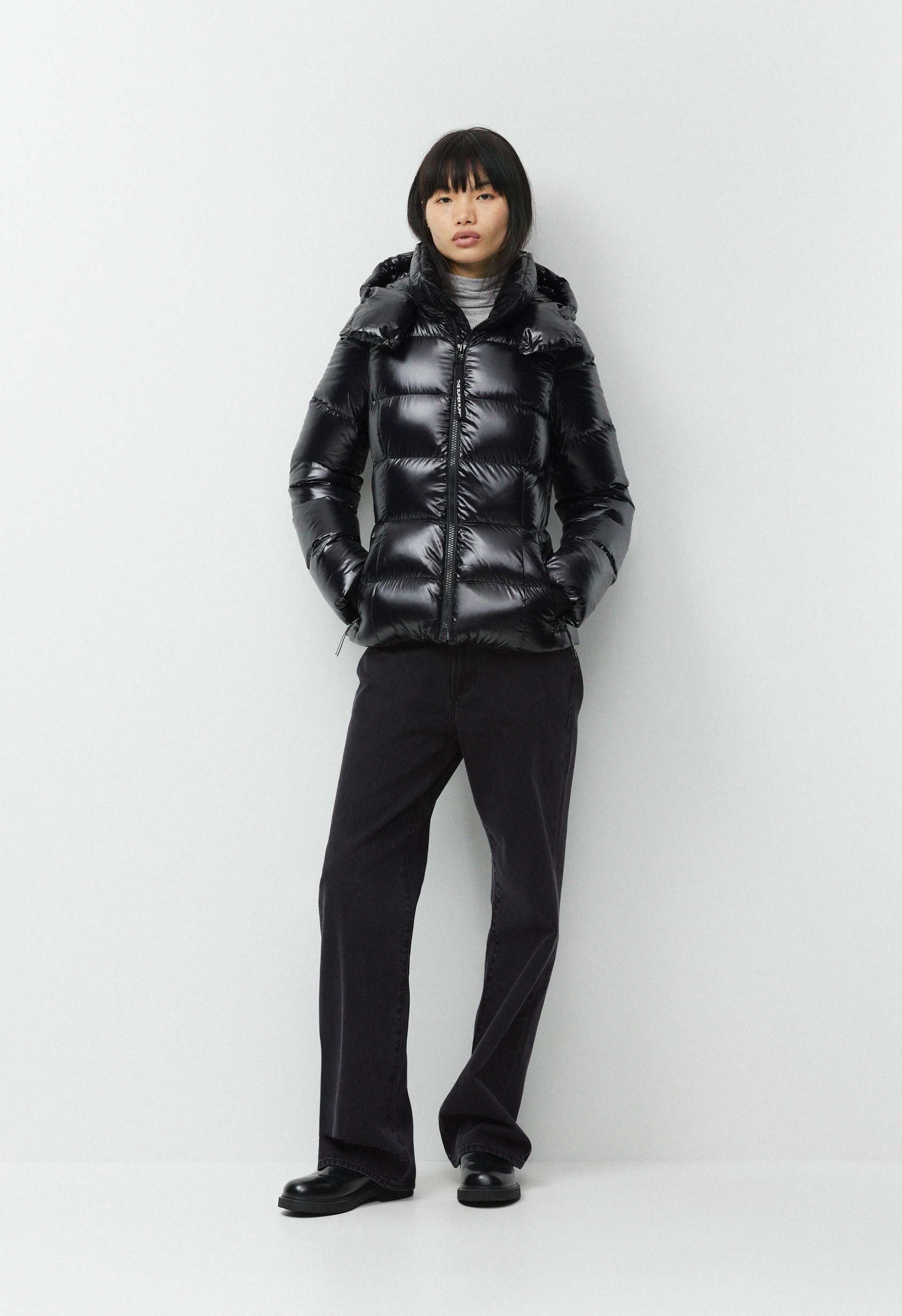 The SuperSnug Puff™ - Hi-Gloss
