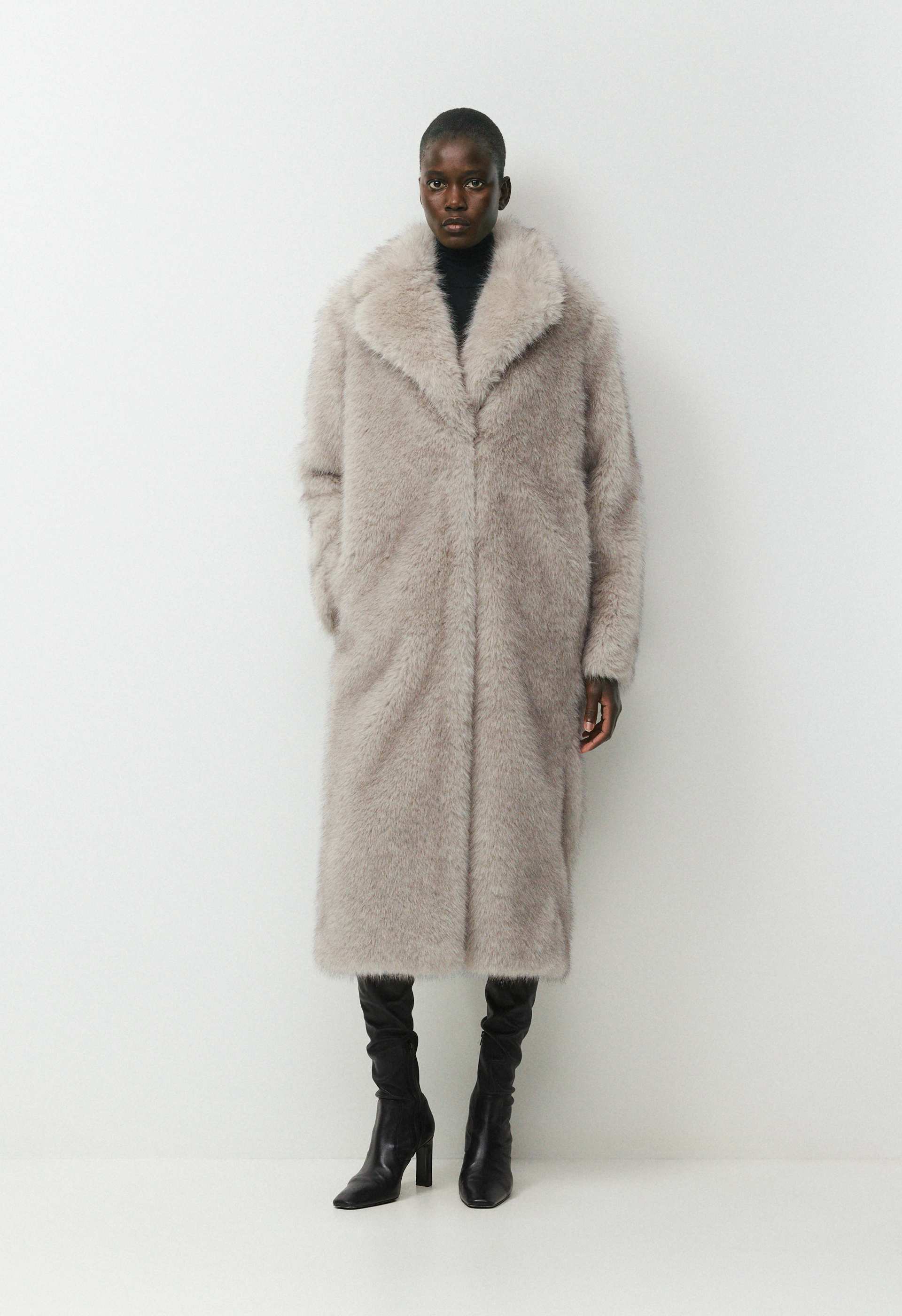 Cortina Coat - Arctic Faux Fur