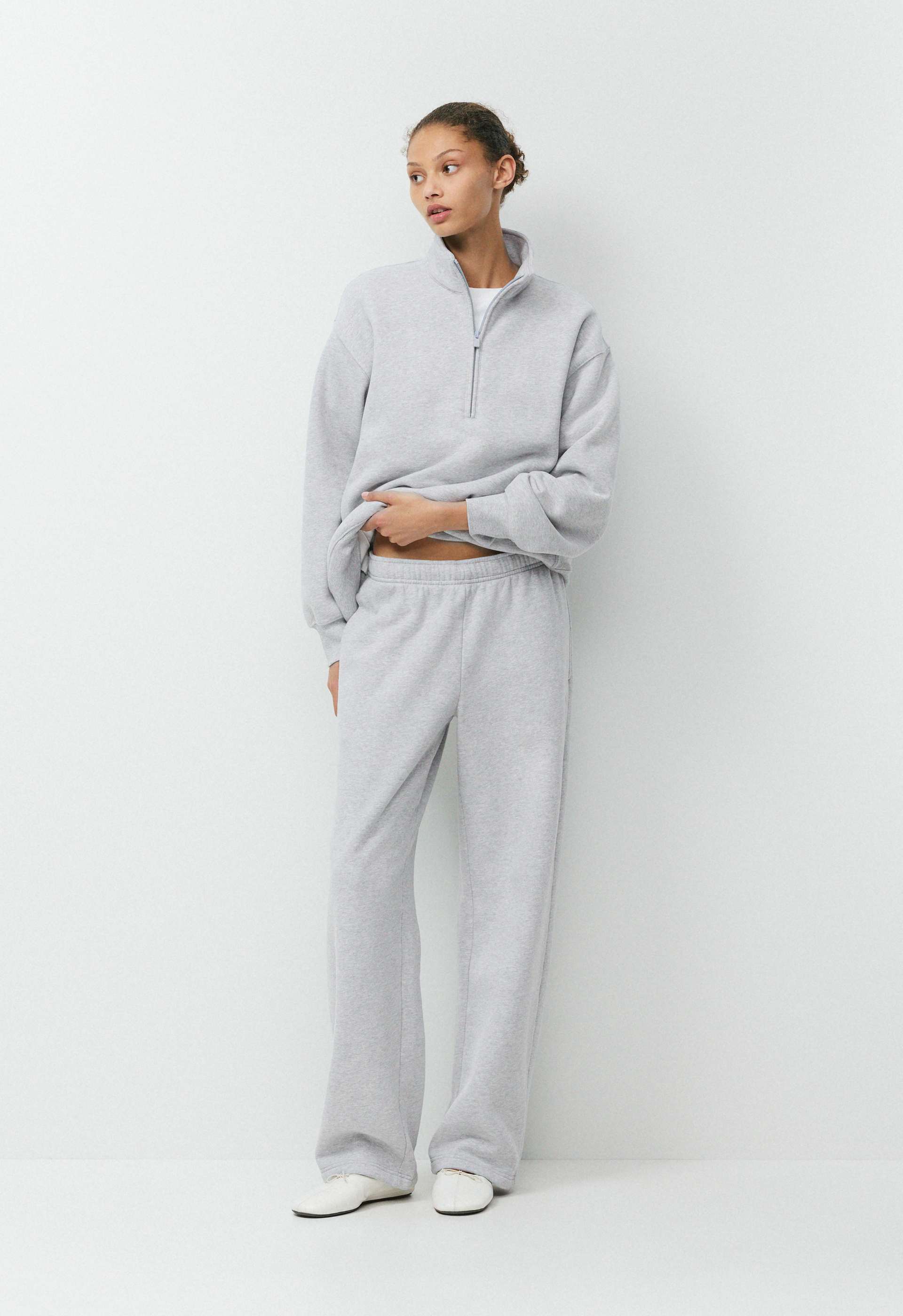 6 (ROKU) - peateスウェット Cozy Sweatfleece Mega Straight™ Sweatpant | Aritzia US