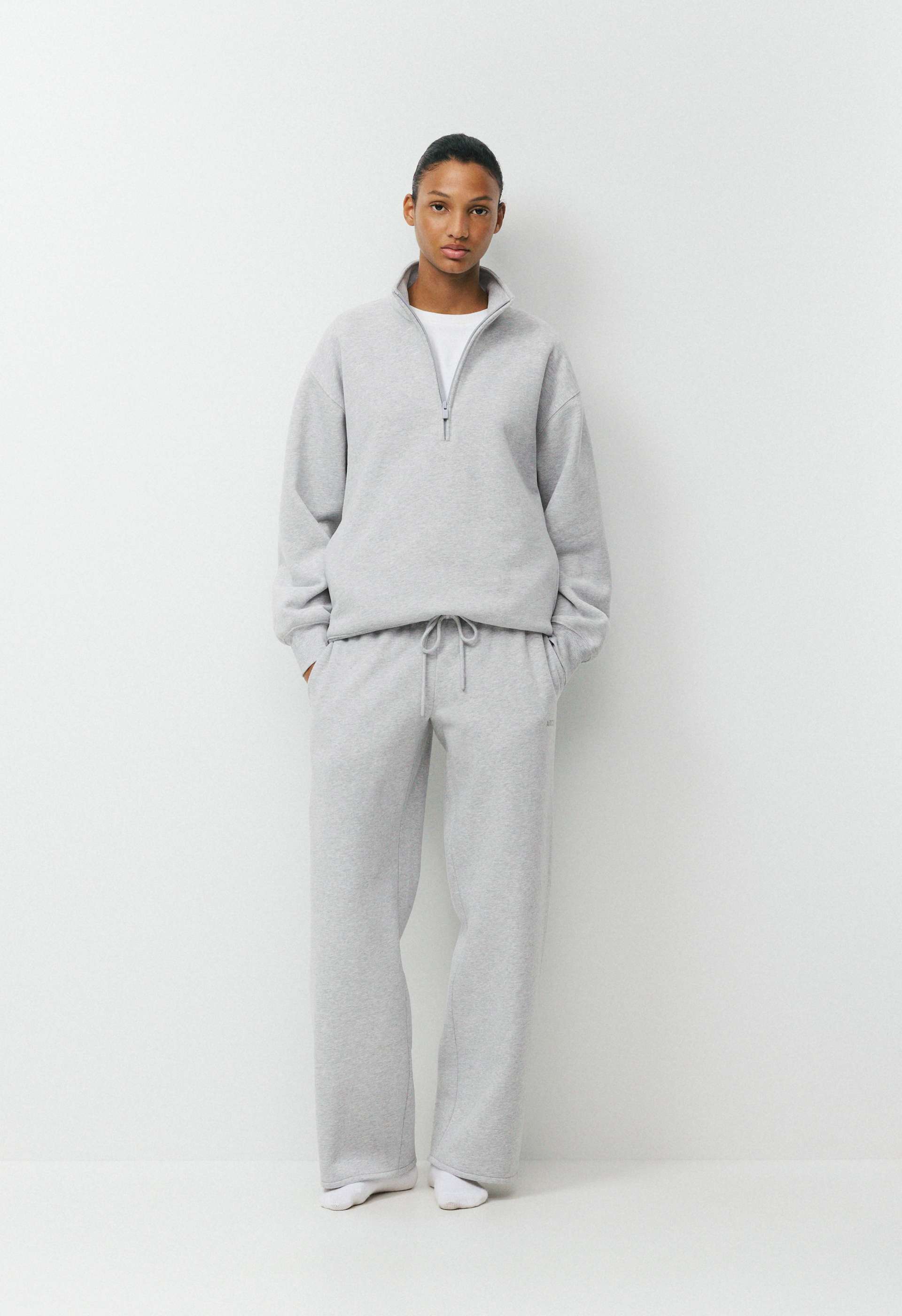 Cozy Sweatfleece Mega Flutter™ Straight Pant
