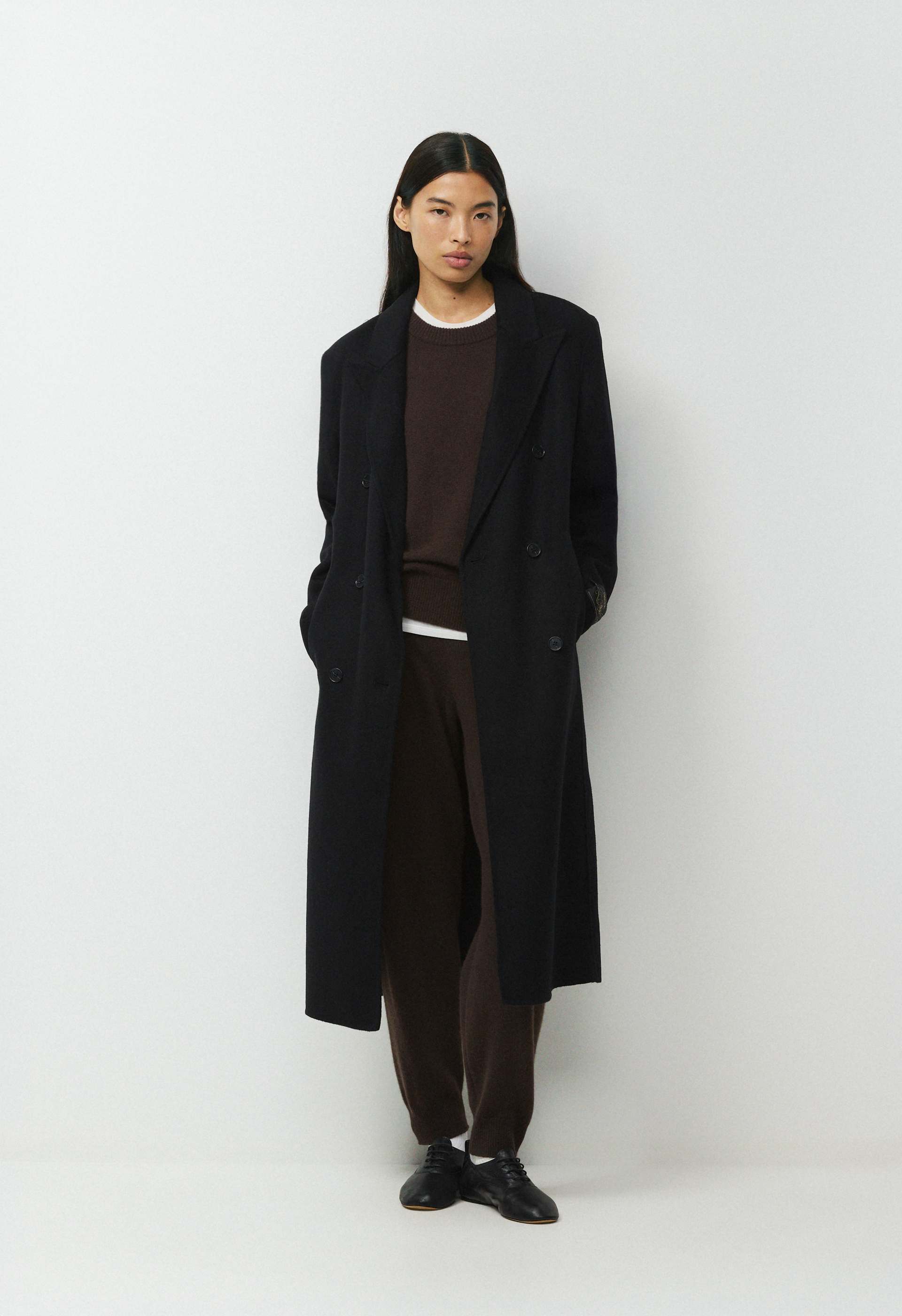Essential Cashmere Decipher Jogger