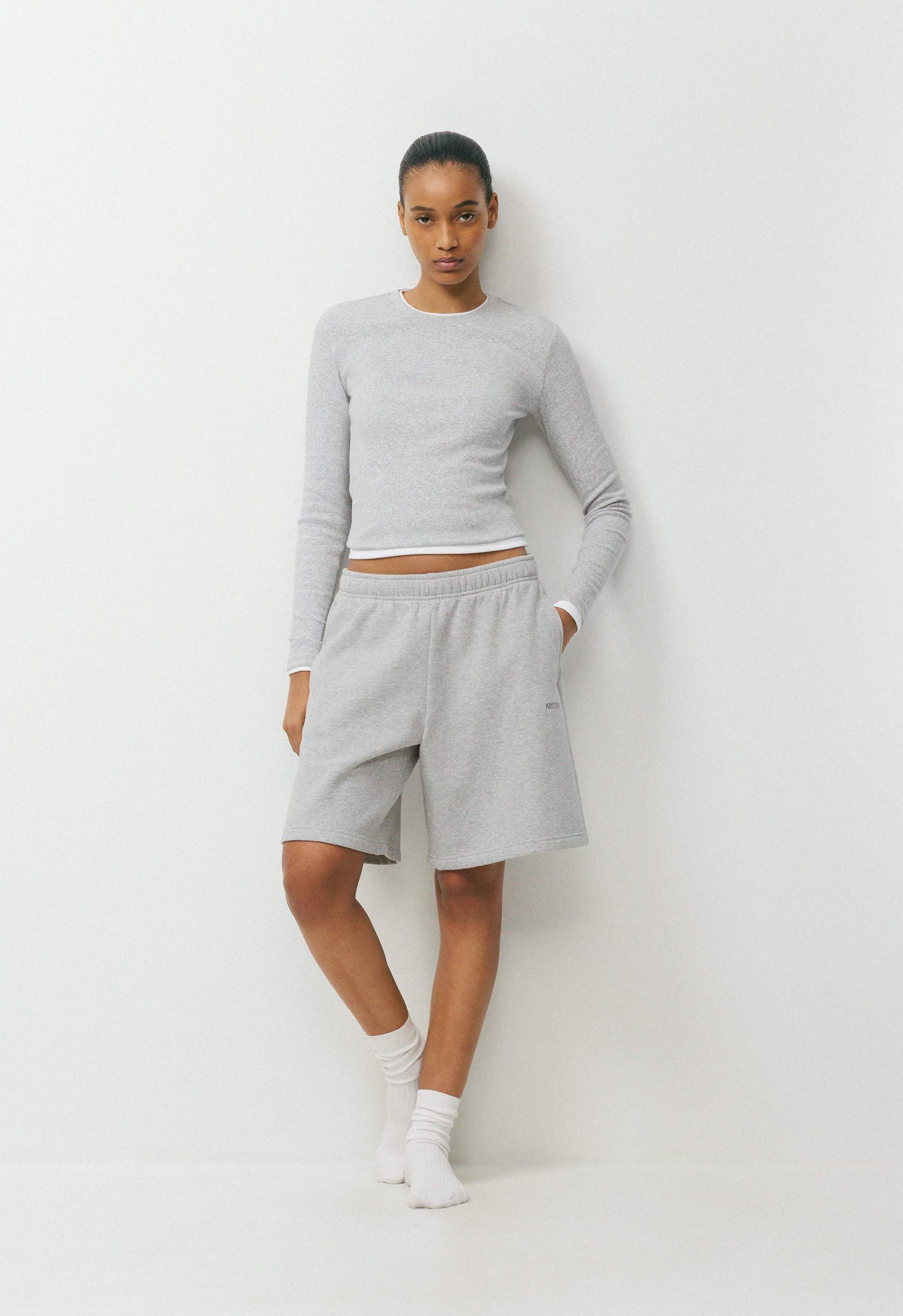 Cozy Sweatfleece Mega Above-Knee Short