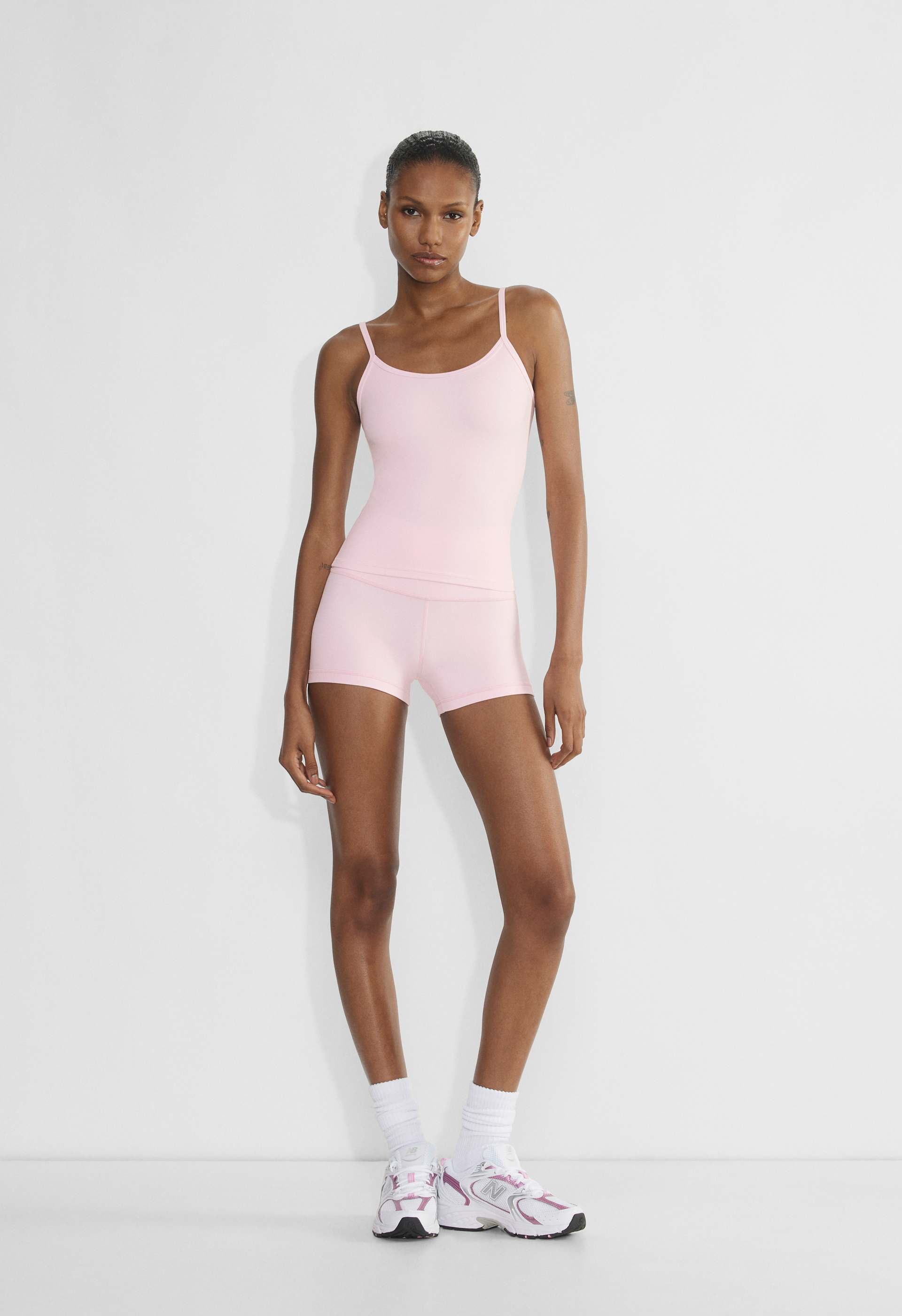 BUTTER Essential Camisole (VILLA PINK SMALL/4)