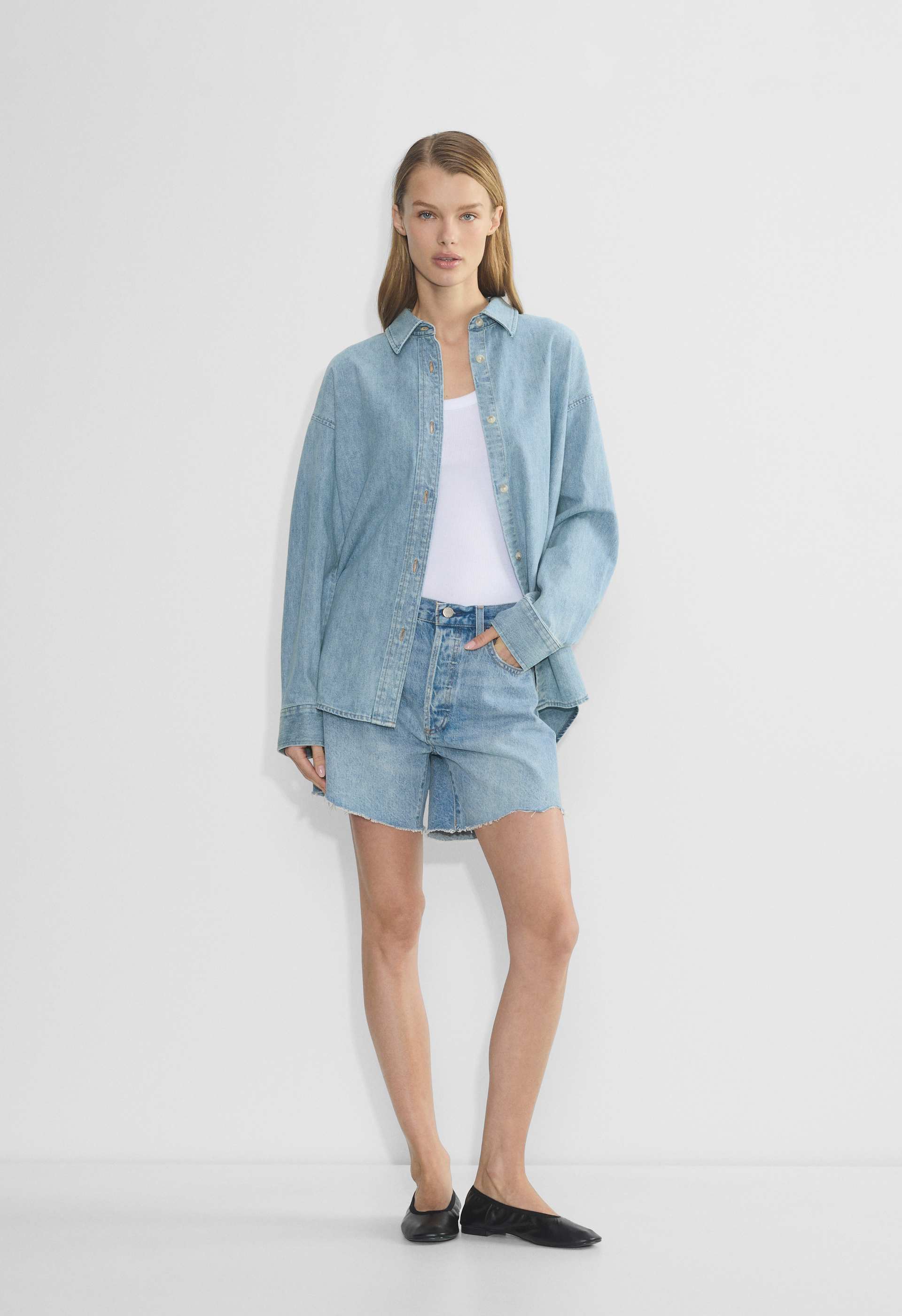Denim Forum The '90s Vintage Denim Shirt | Aritzia US