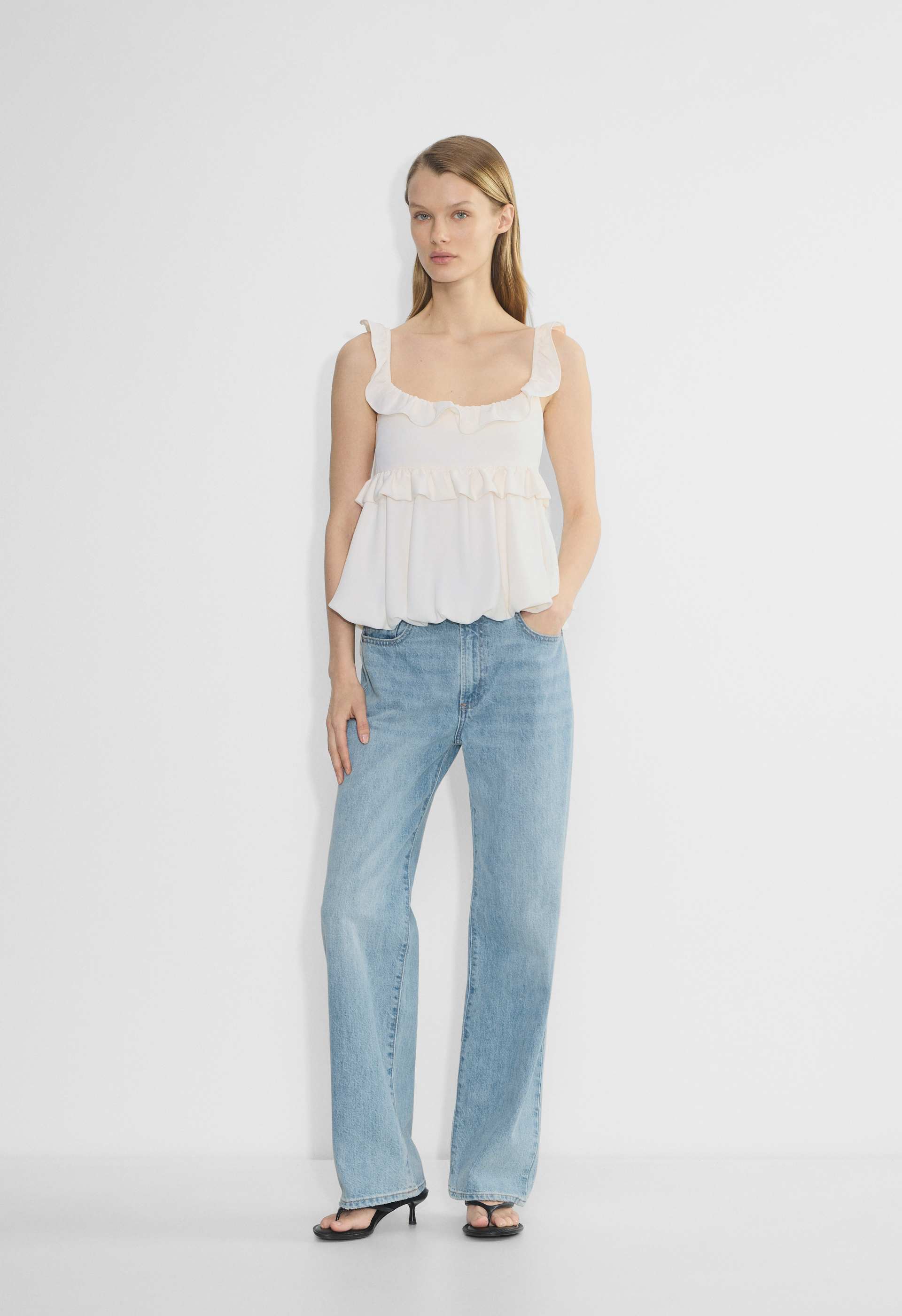 Freesia Top | Aritzia CA