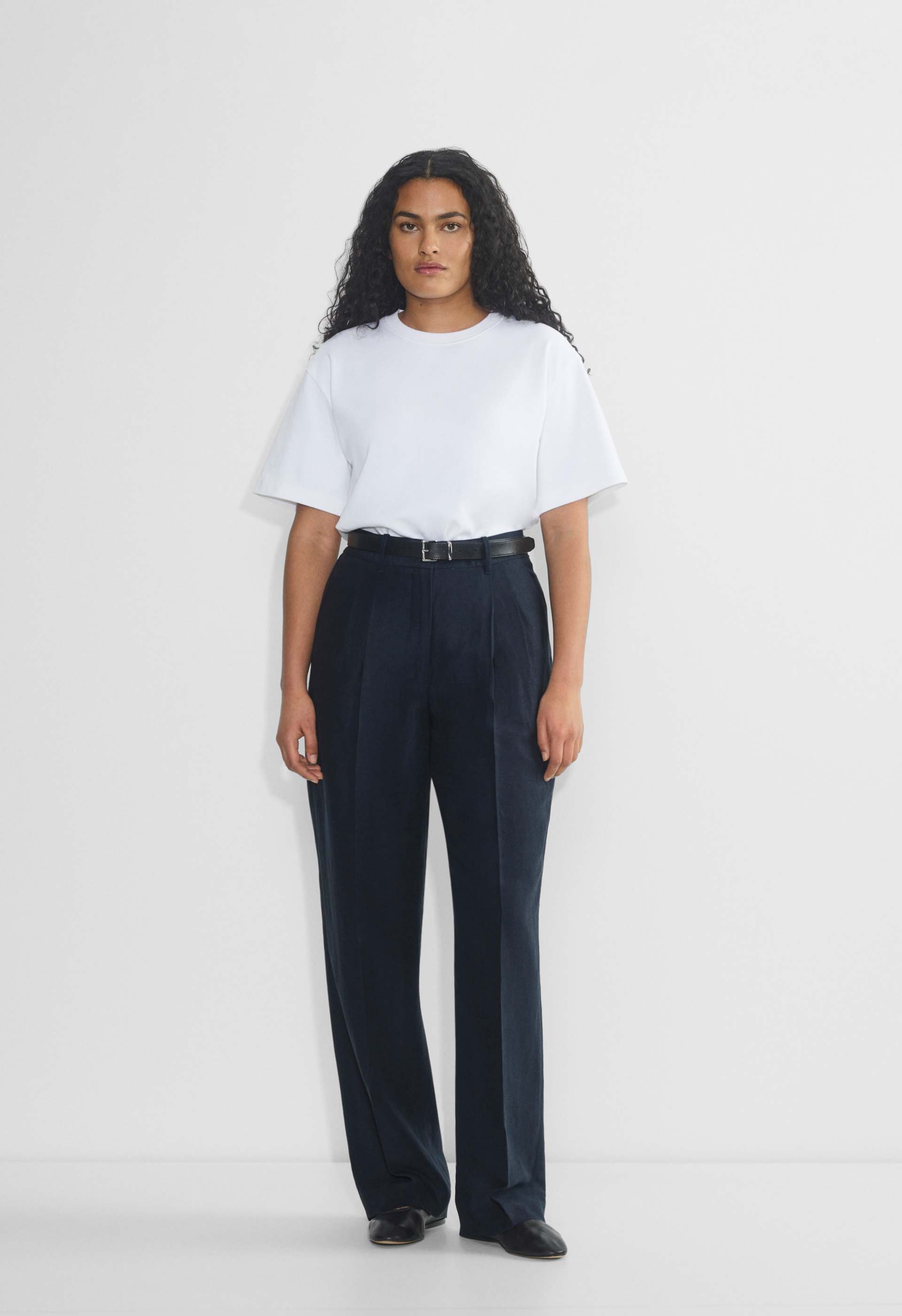 The Effortless Pant™ Curve-Fit - CruiseLinen™