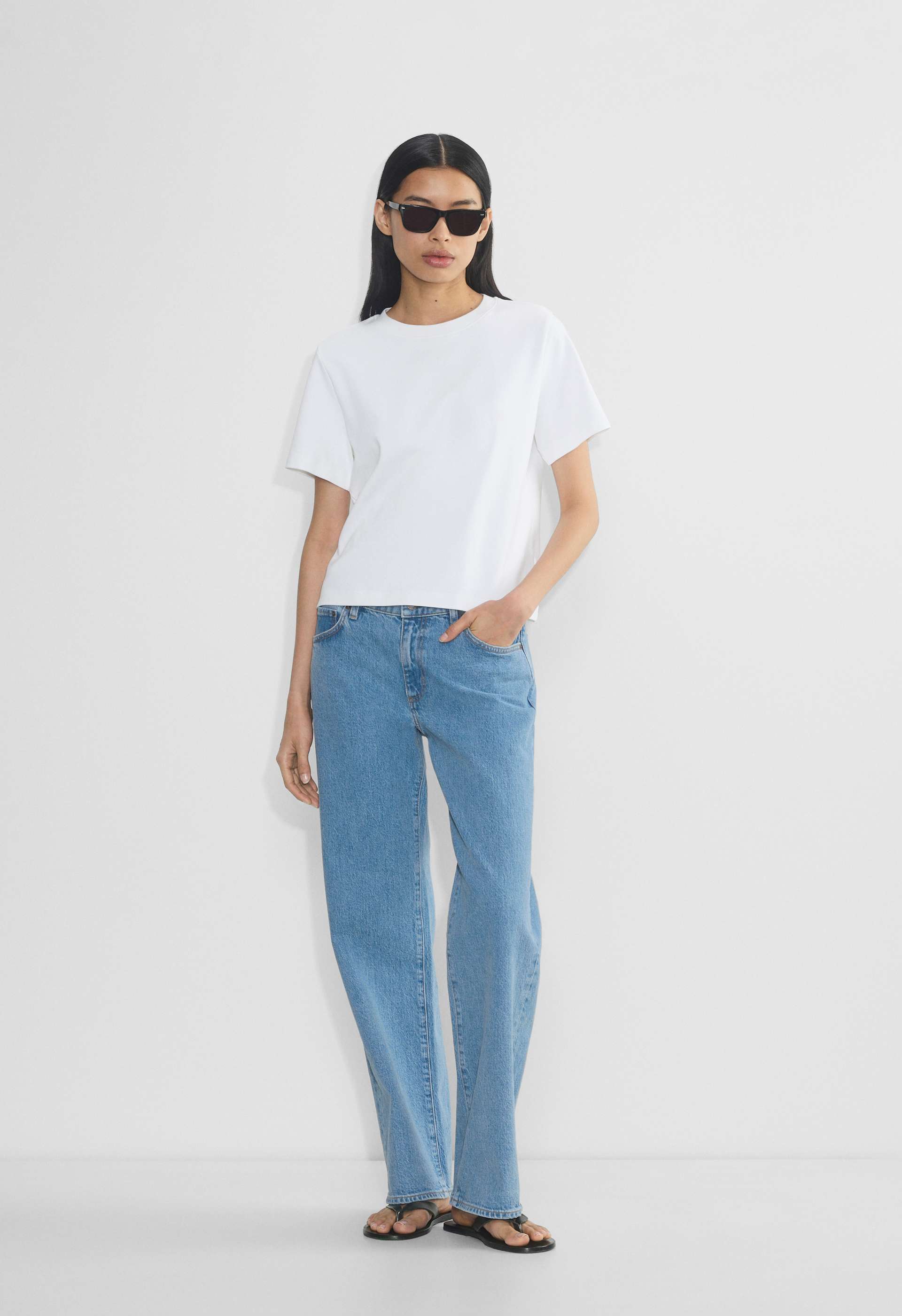 Denim Forum Salma Super Lo-rise Straight Jean