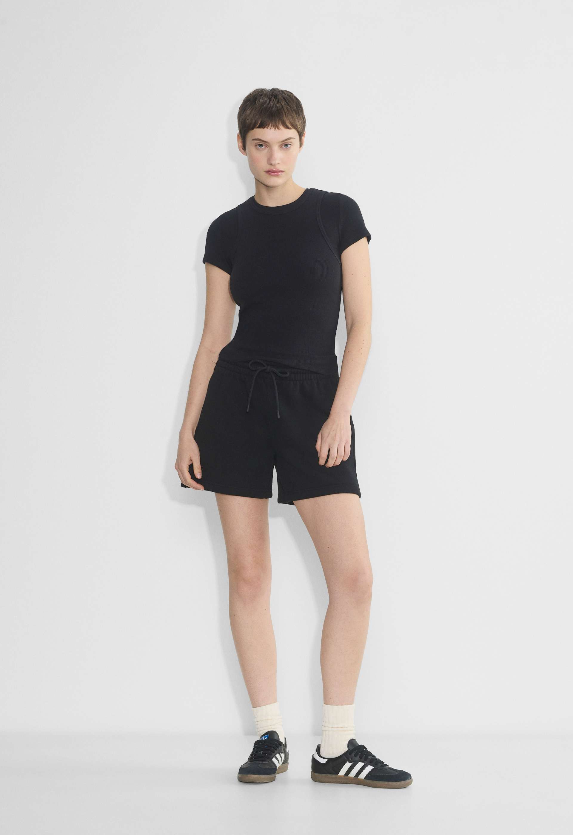 Cozy Sweatfleece Boyfriend Mid-Thigh Short