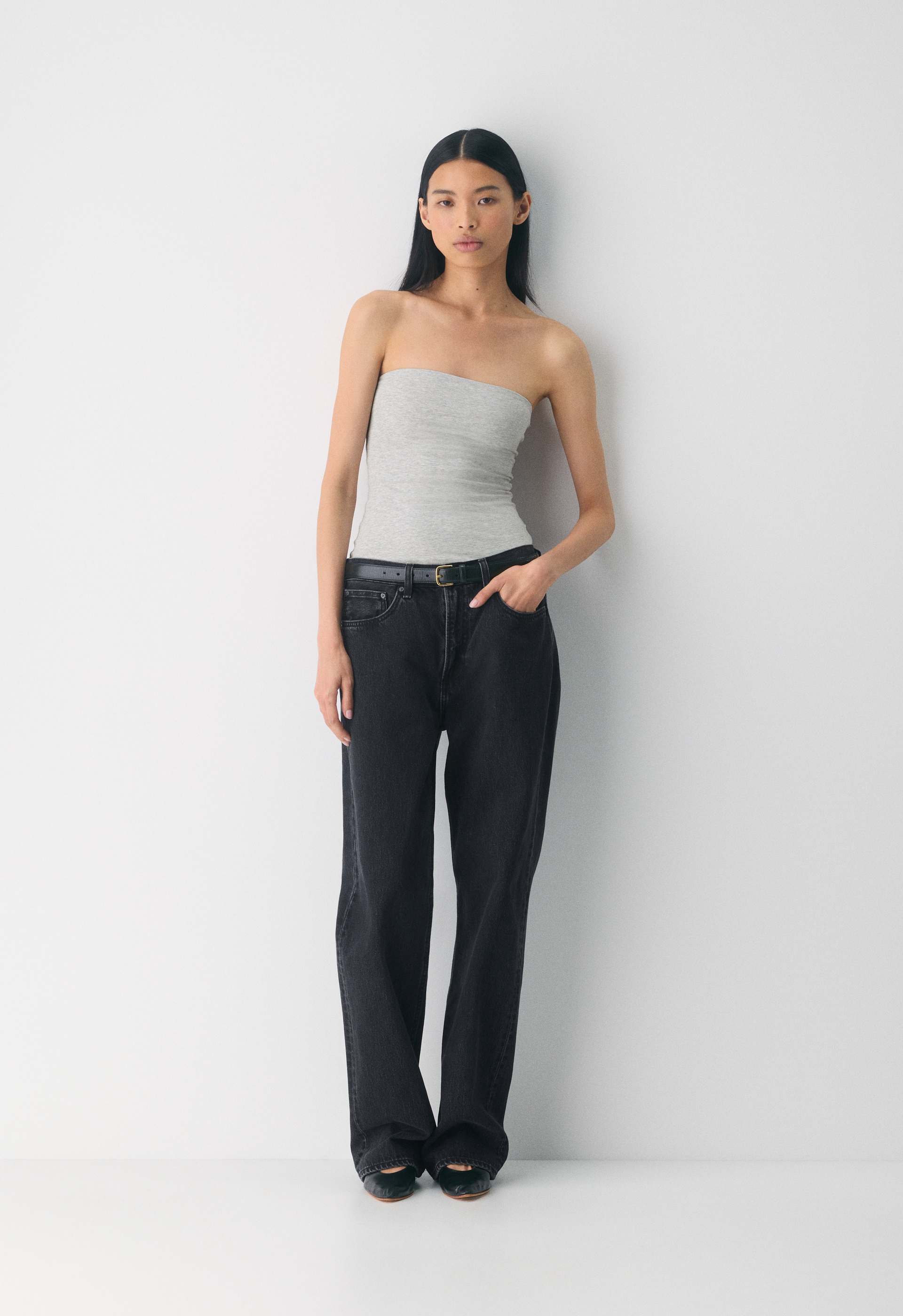 Casual Contour Hi-Hip Tube Top