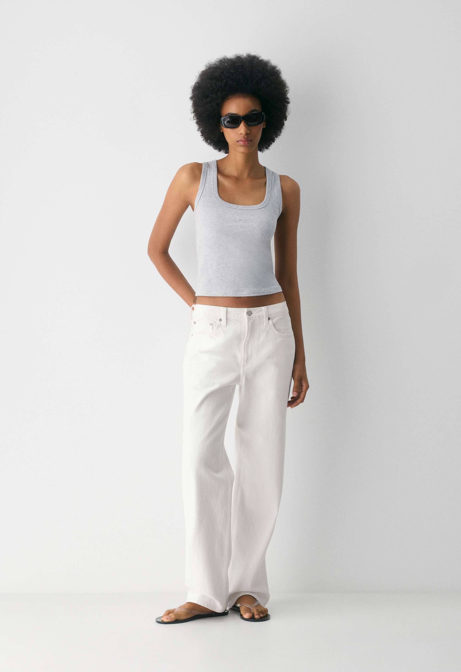 HomeStretch™ Smooth Vinyl Tank | Aritzia US