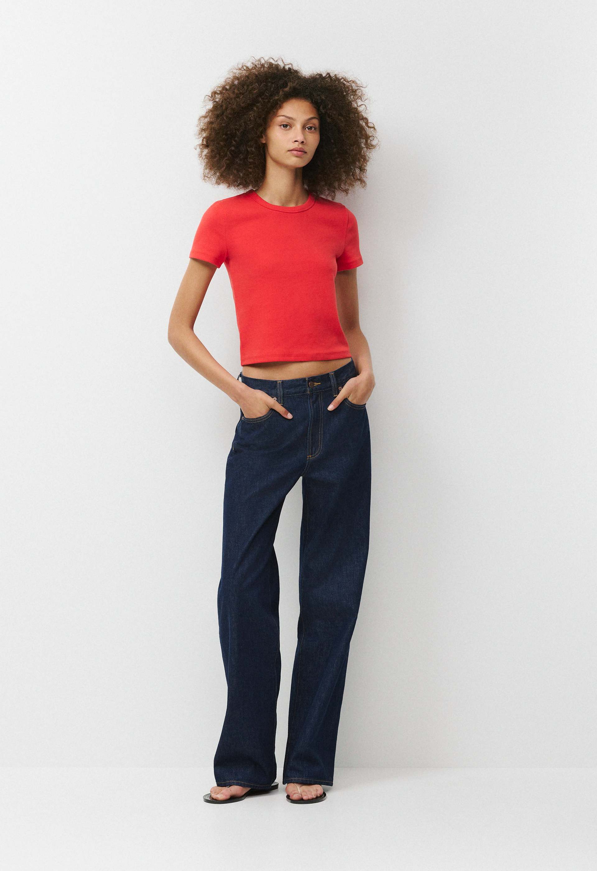 BestHug™ Little Ribbed T-Shirt | Aritzia US