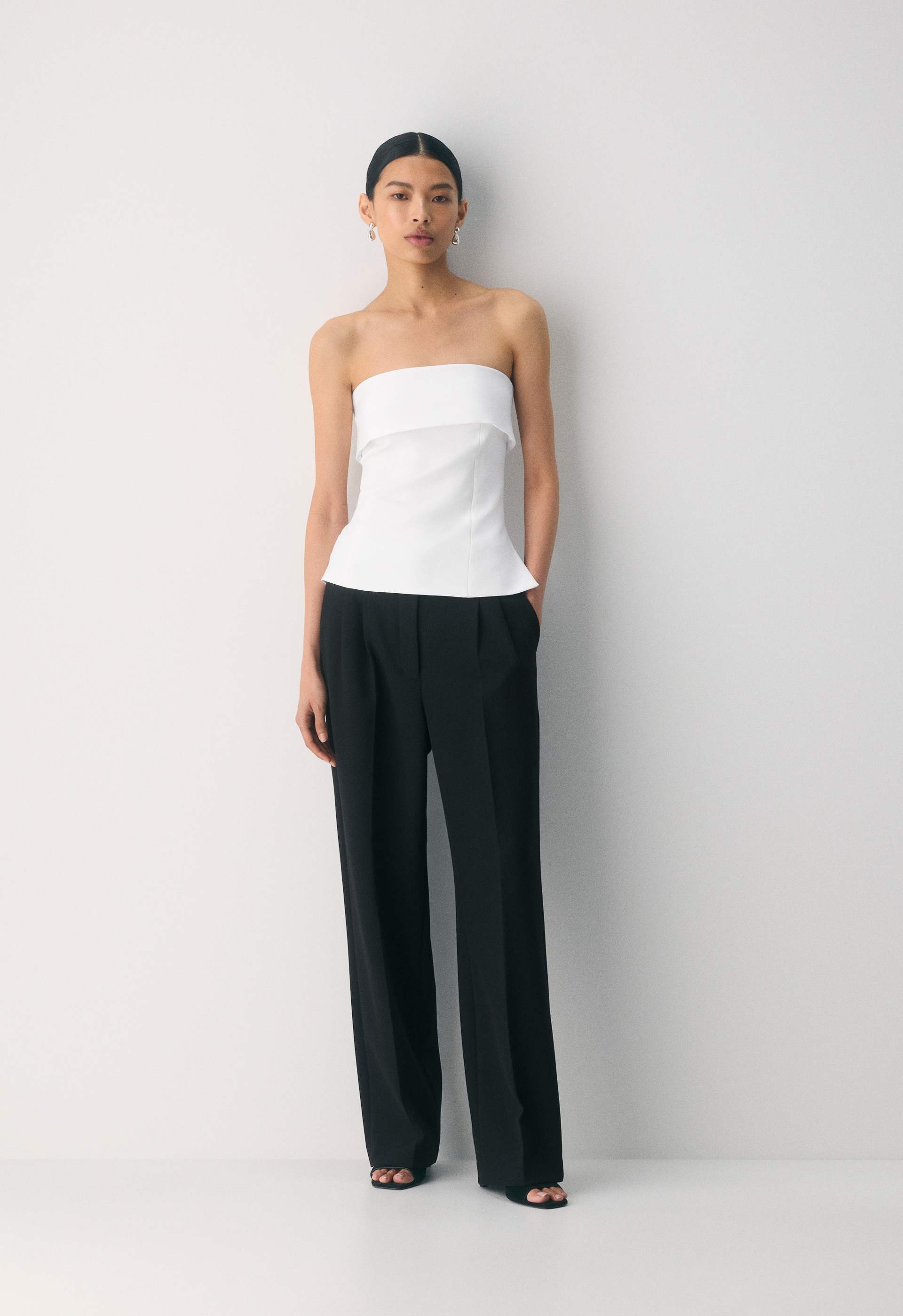 Element Tube Top