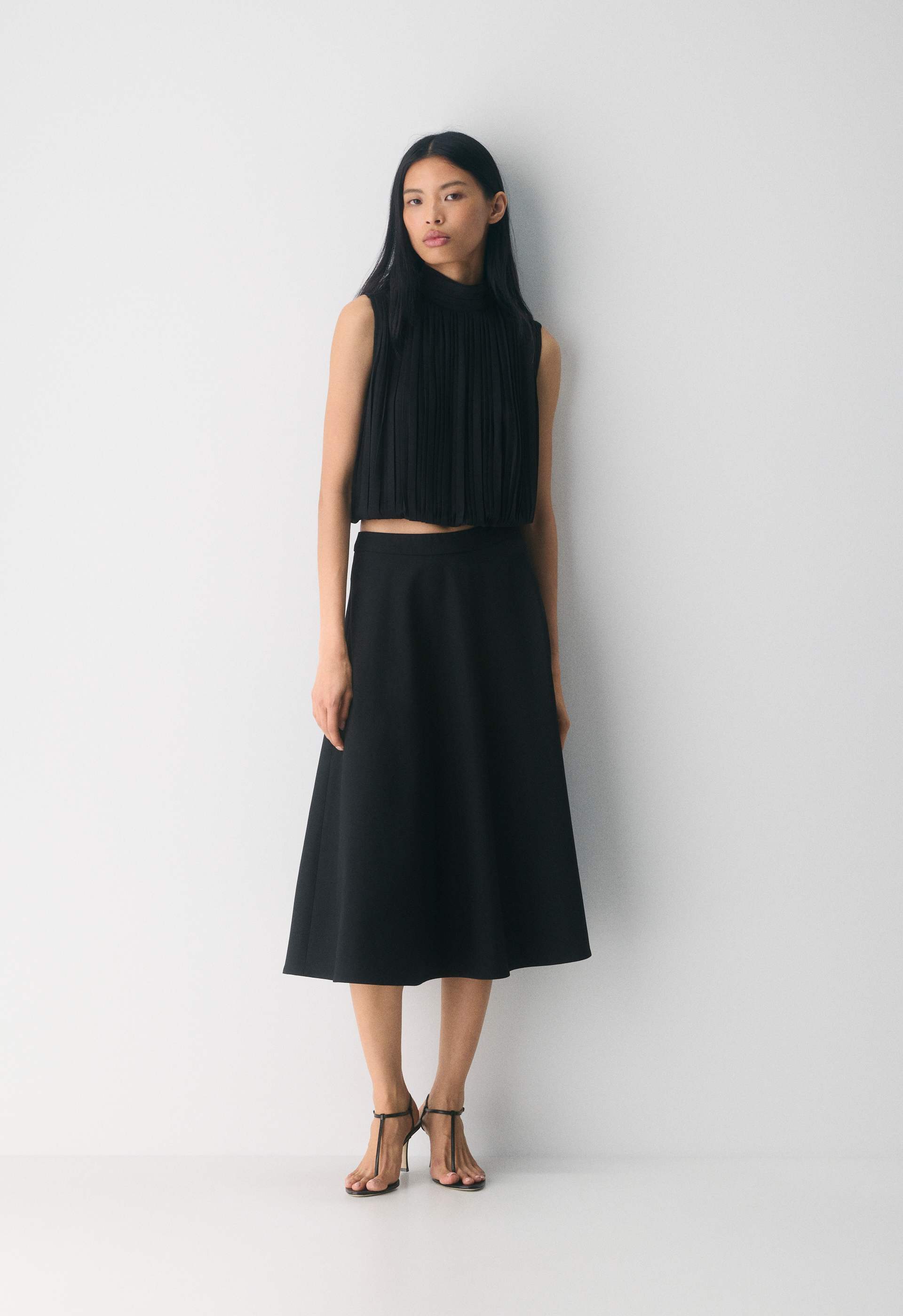 Ezra Top | Aritzia US