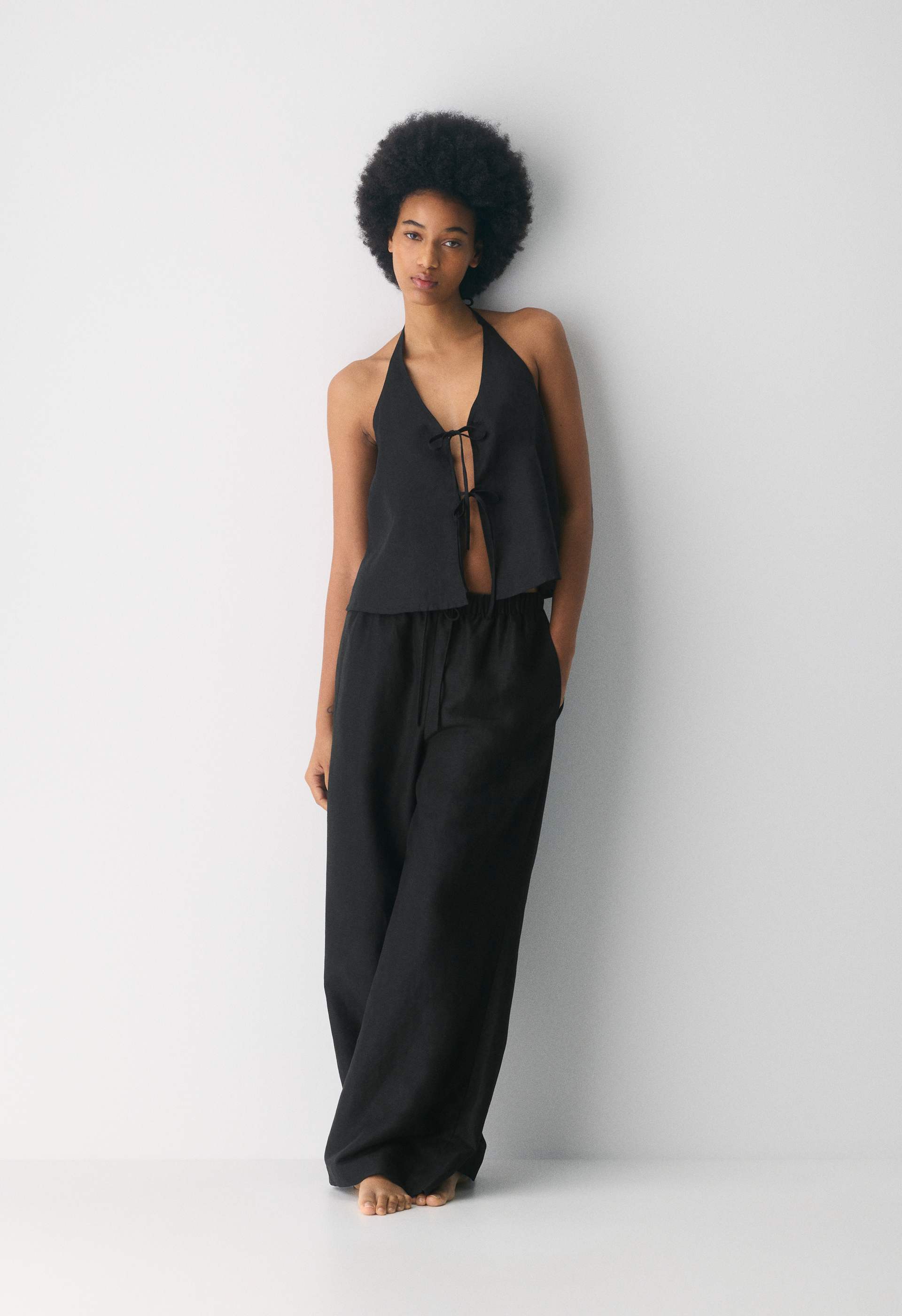 Rove Linen Halter Top | Aritzia US