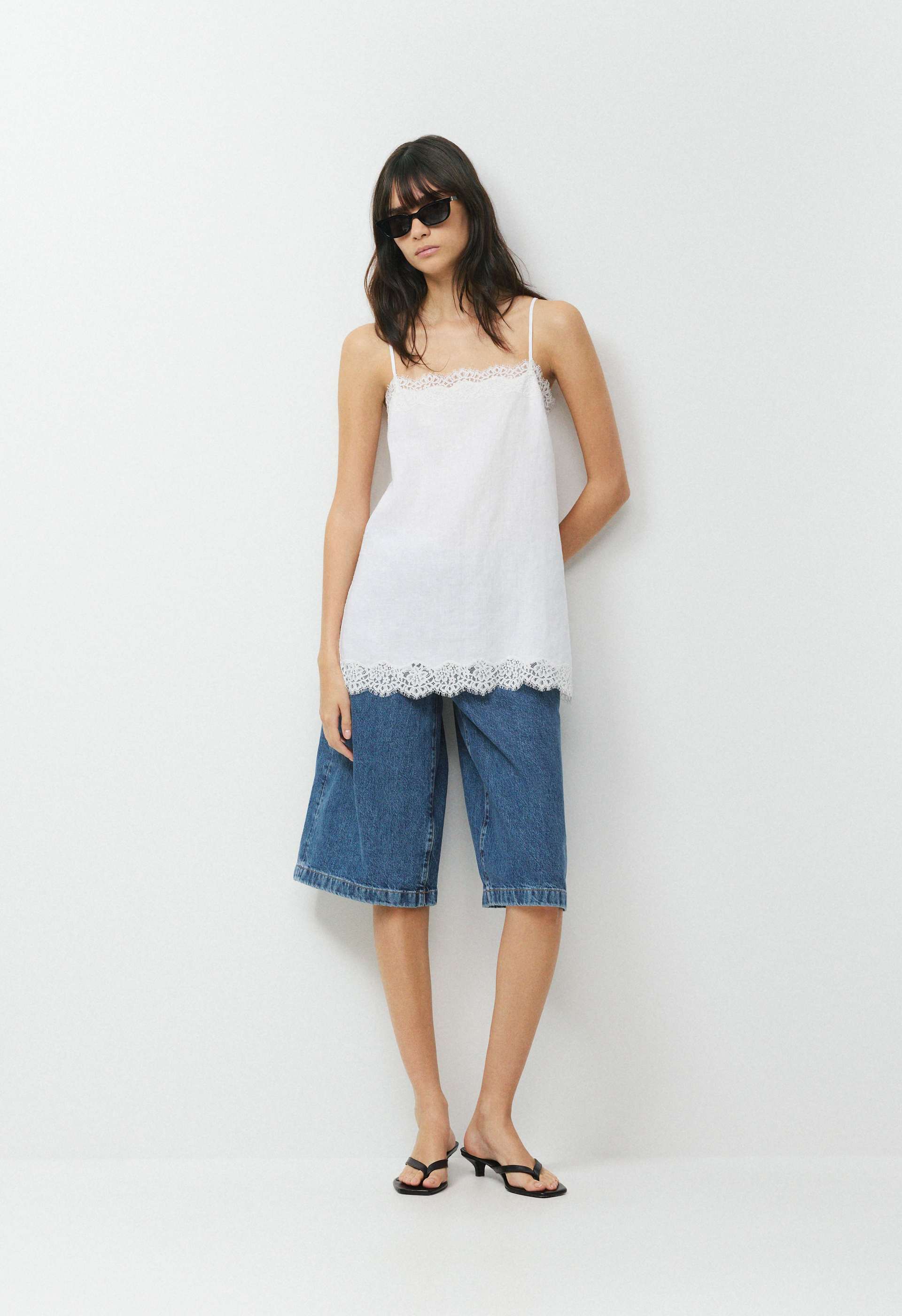 Serif Linen Camisole | Aritzia US