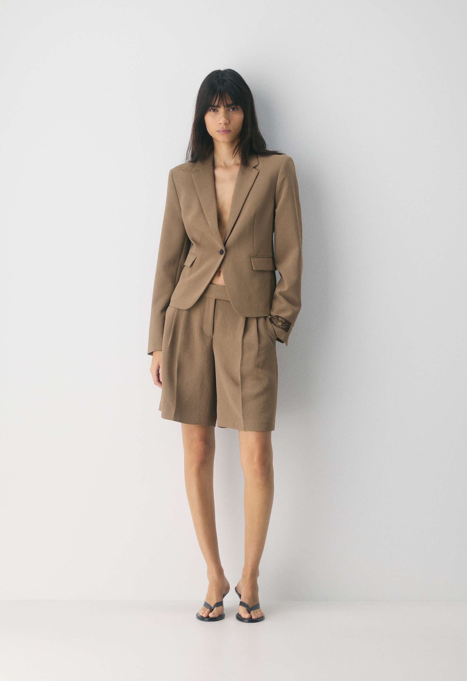 Etiquette Blazer - Crepette™ | Aritzia US