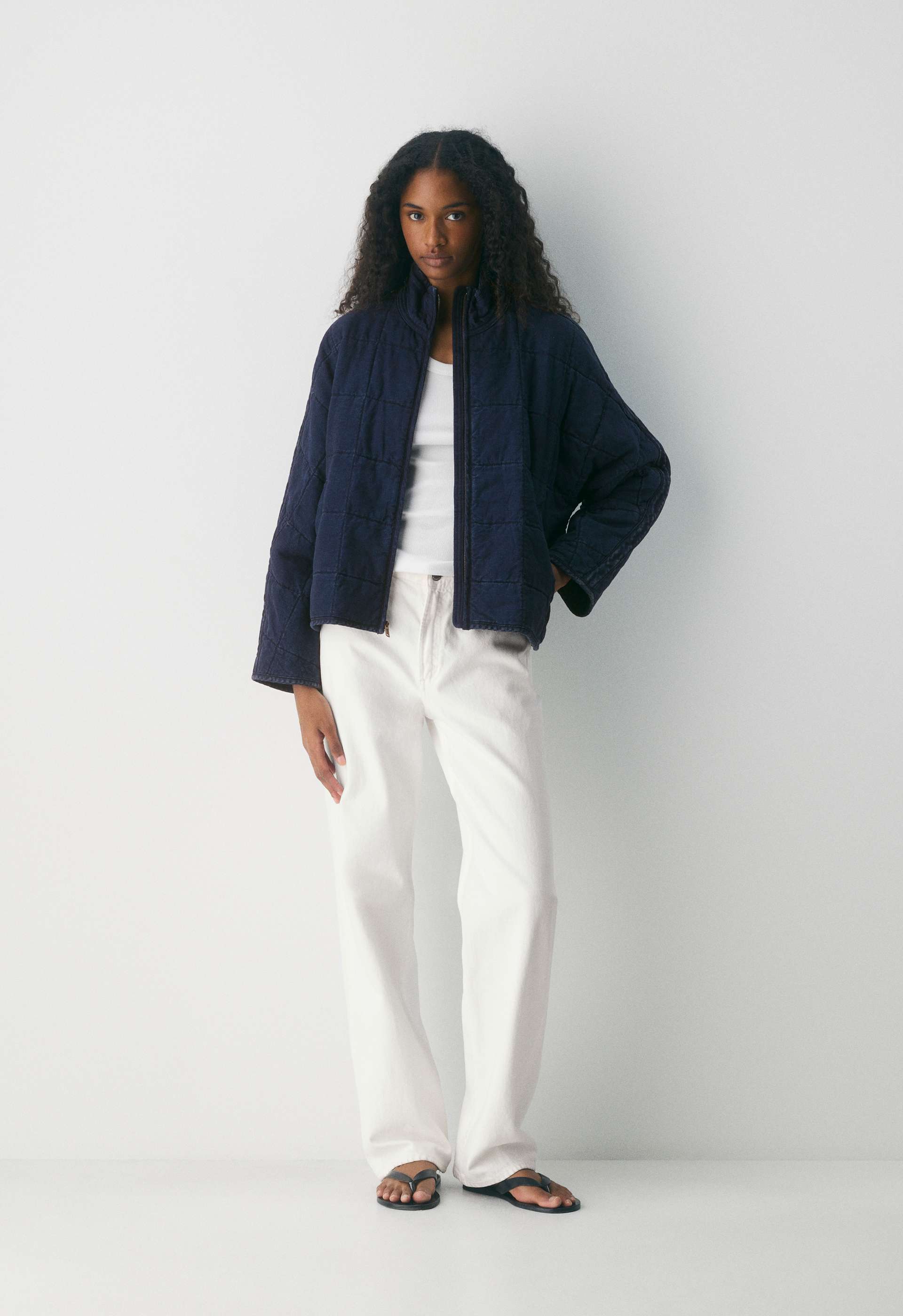 Remote Jacket - CruiseLinen™