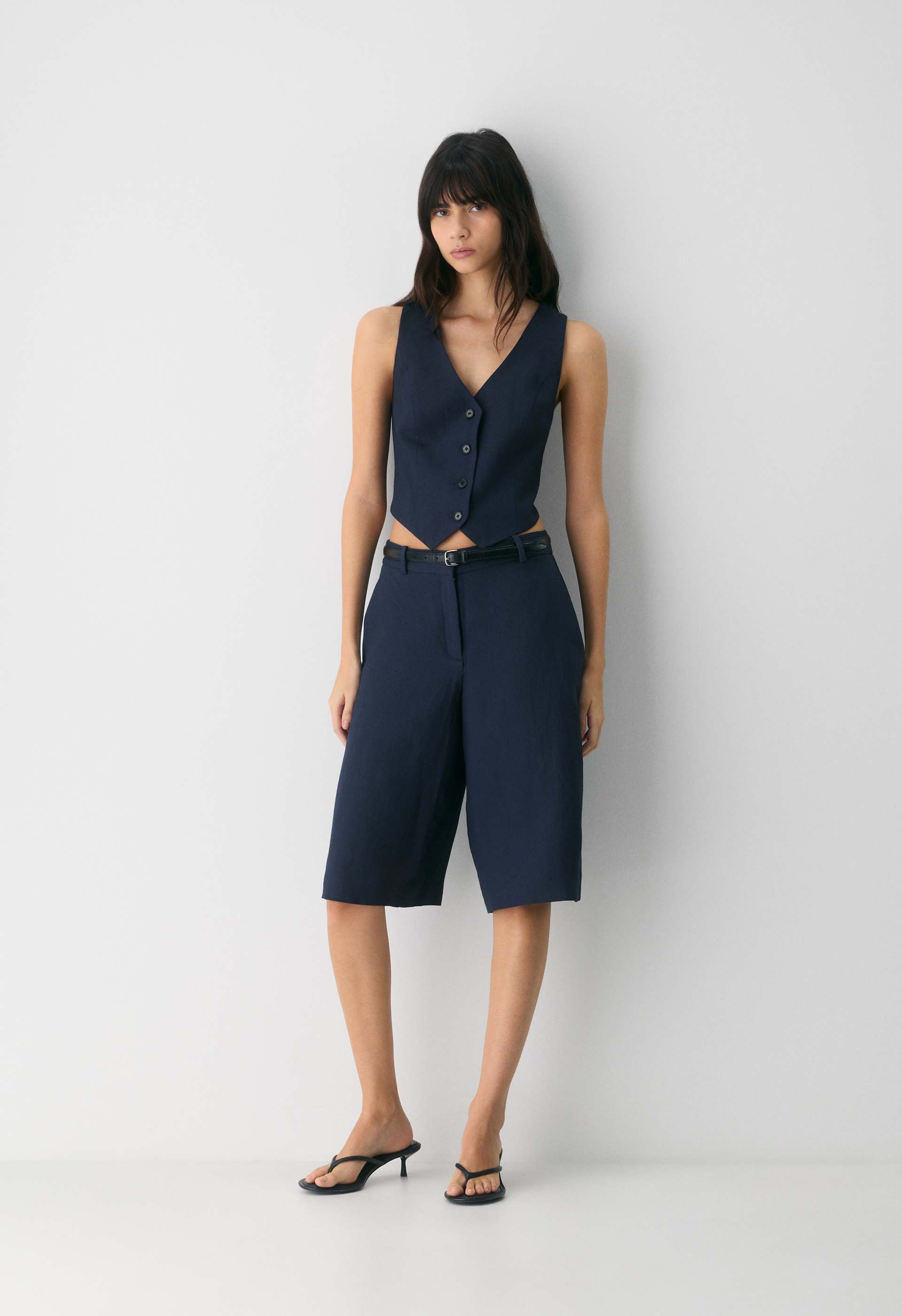 Pacino Vest - PowerLinen™ | Aritzia US