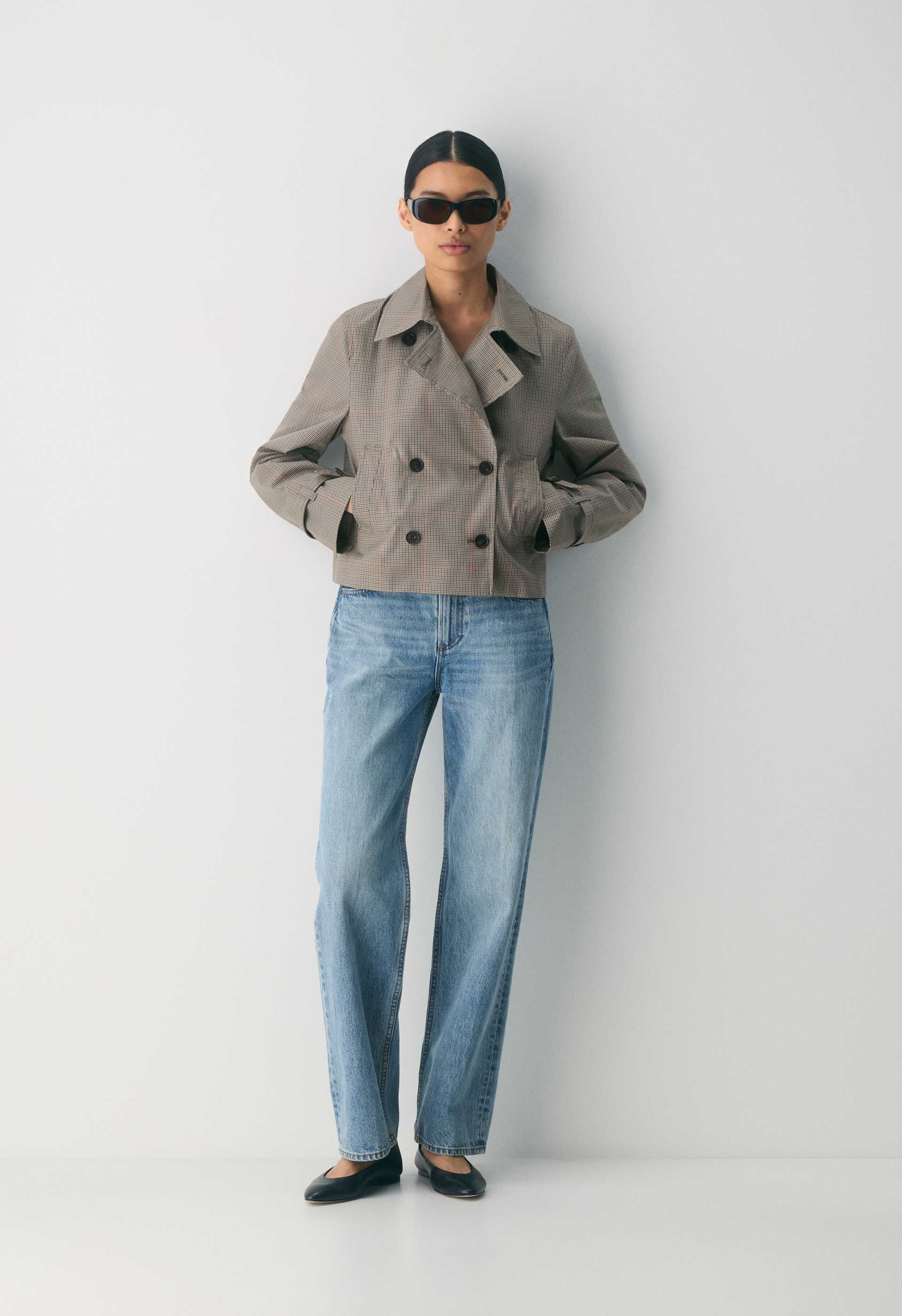 THE ESQUIRE SHORT TRENCH COAT
