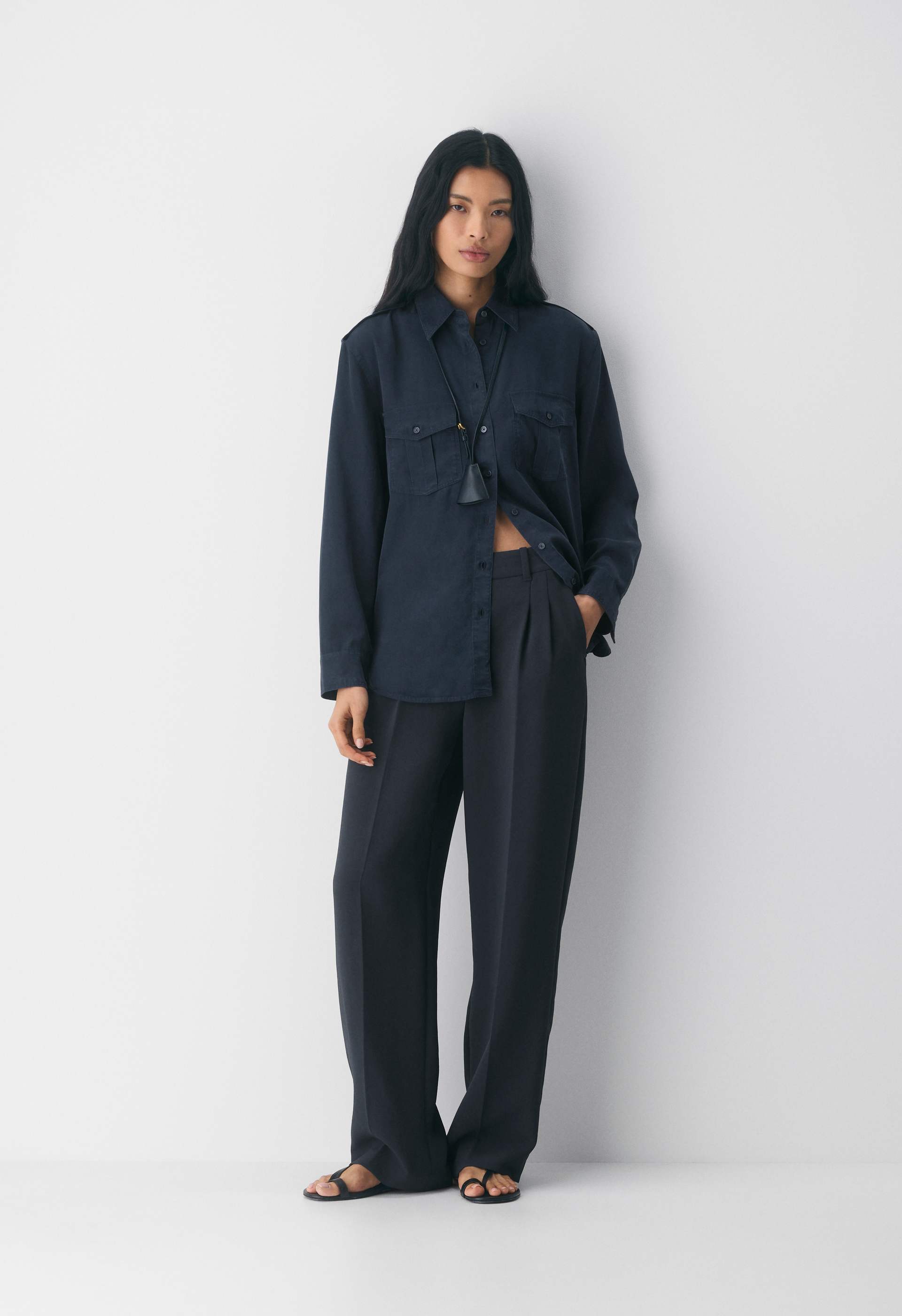 MSC「001+α」 The Effortless Pant™ - Crepette™ | Aritzia CA