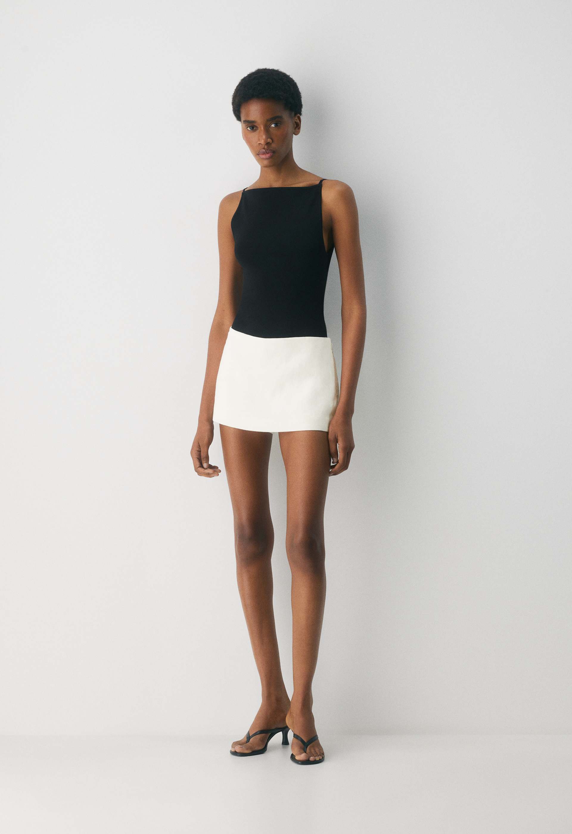 Jewel Linen Skort