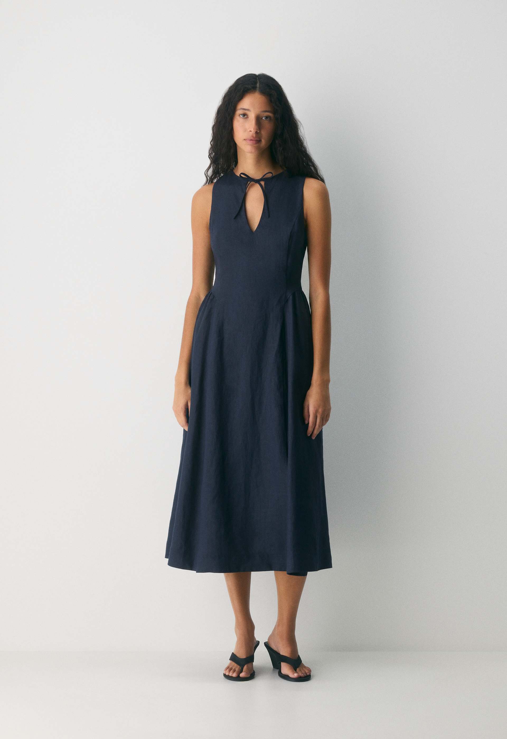 Countess Linen Dress