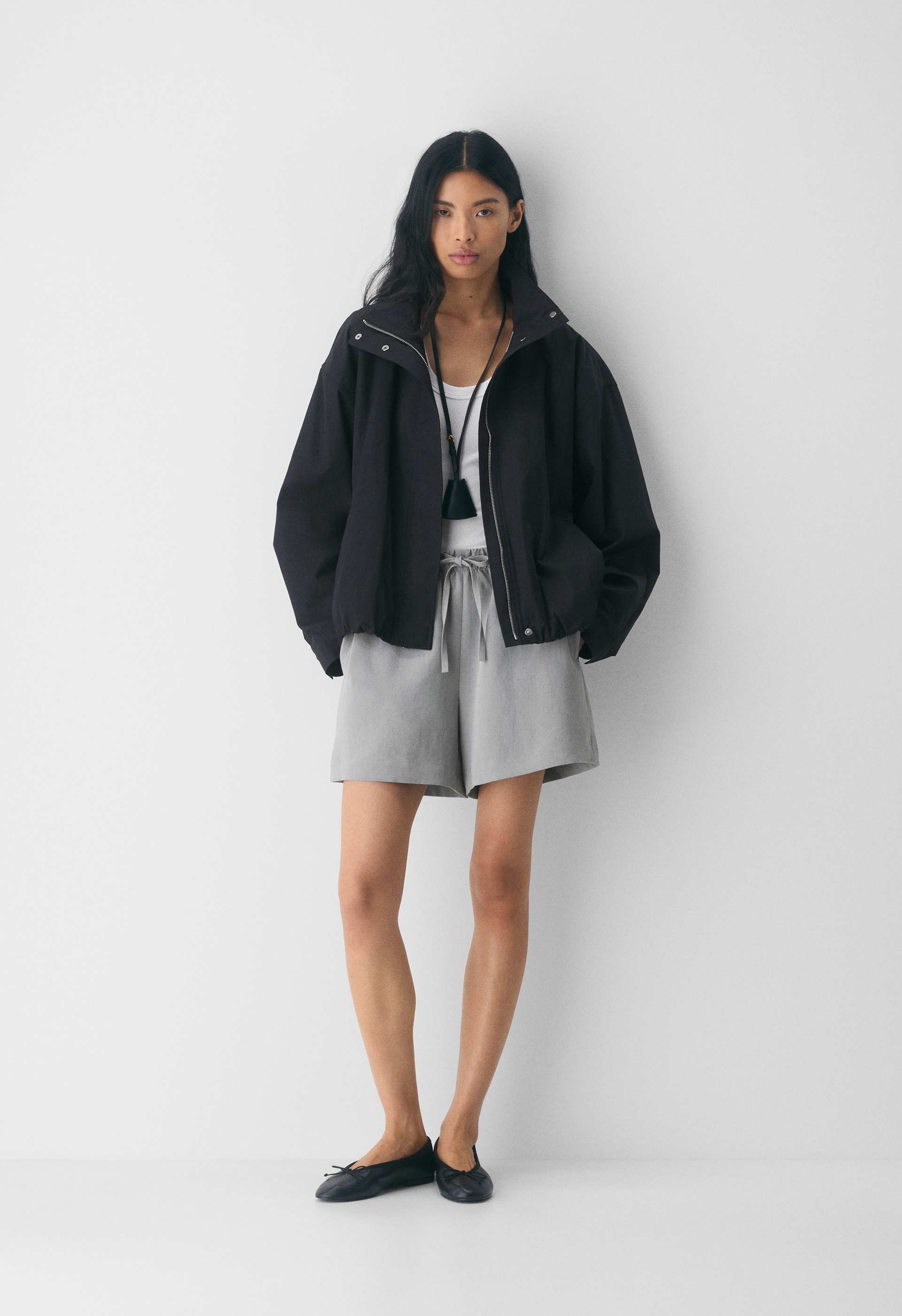 The Lodge Short™ Mid-Thigh - Crepette™ | Aritzia US