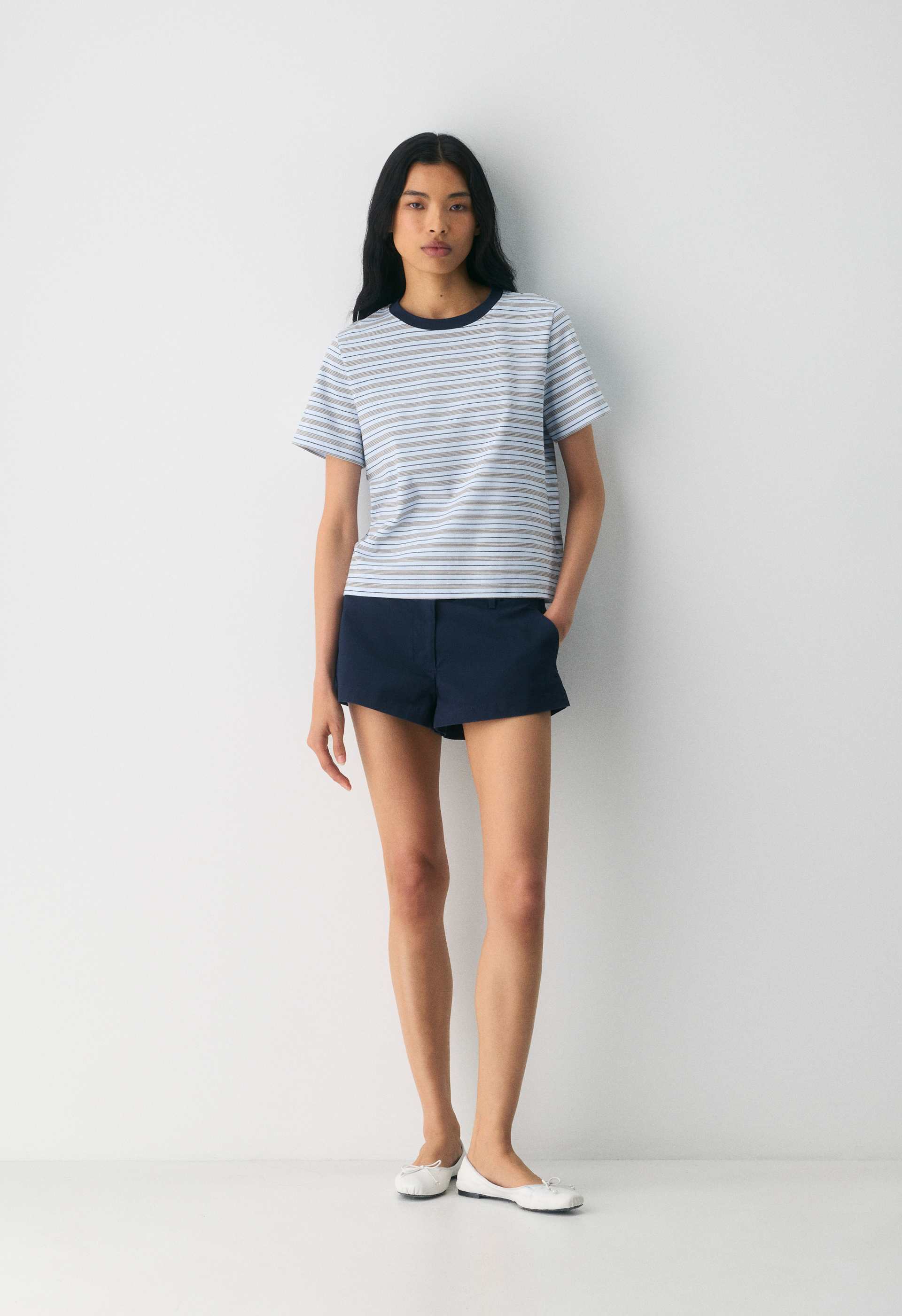 Hiram Chino Short