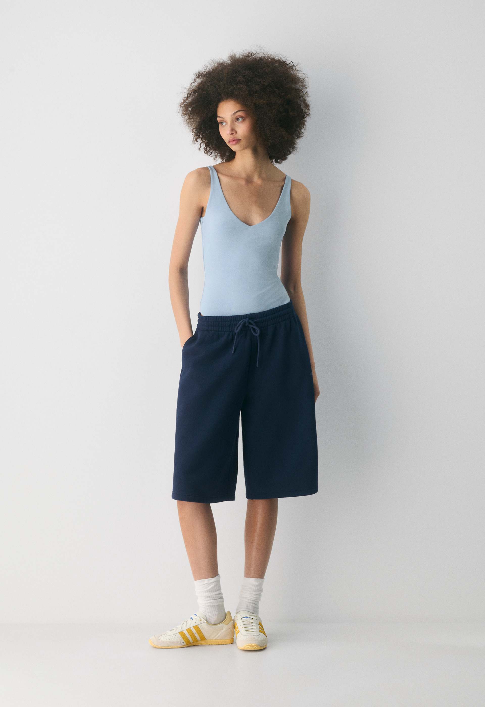 Cozy Sweatfleece Mega Knee Short