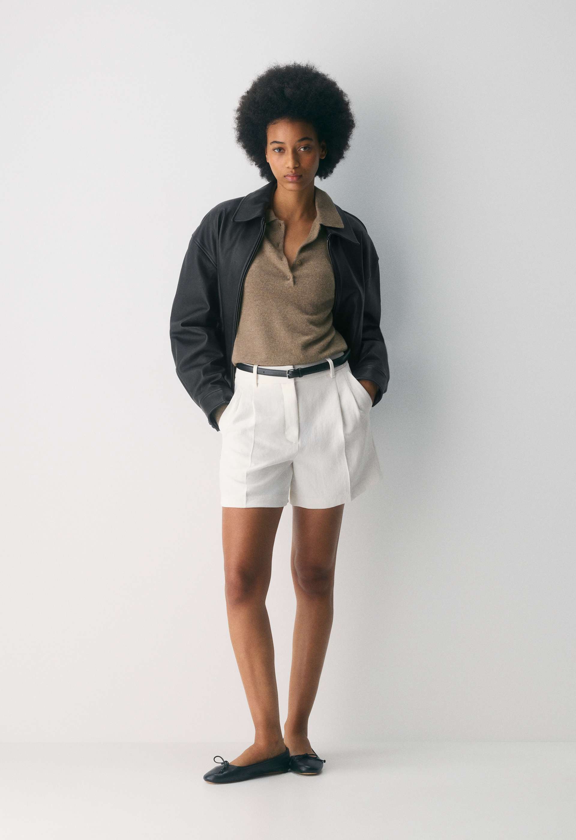 The Effortless Short™ Mid-Thigh - Crepette™ | Aritzia CA