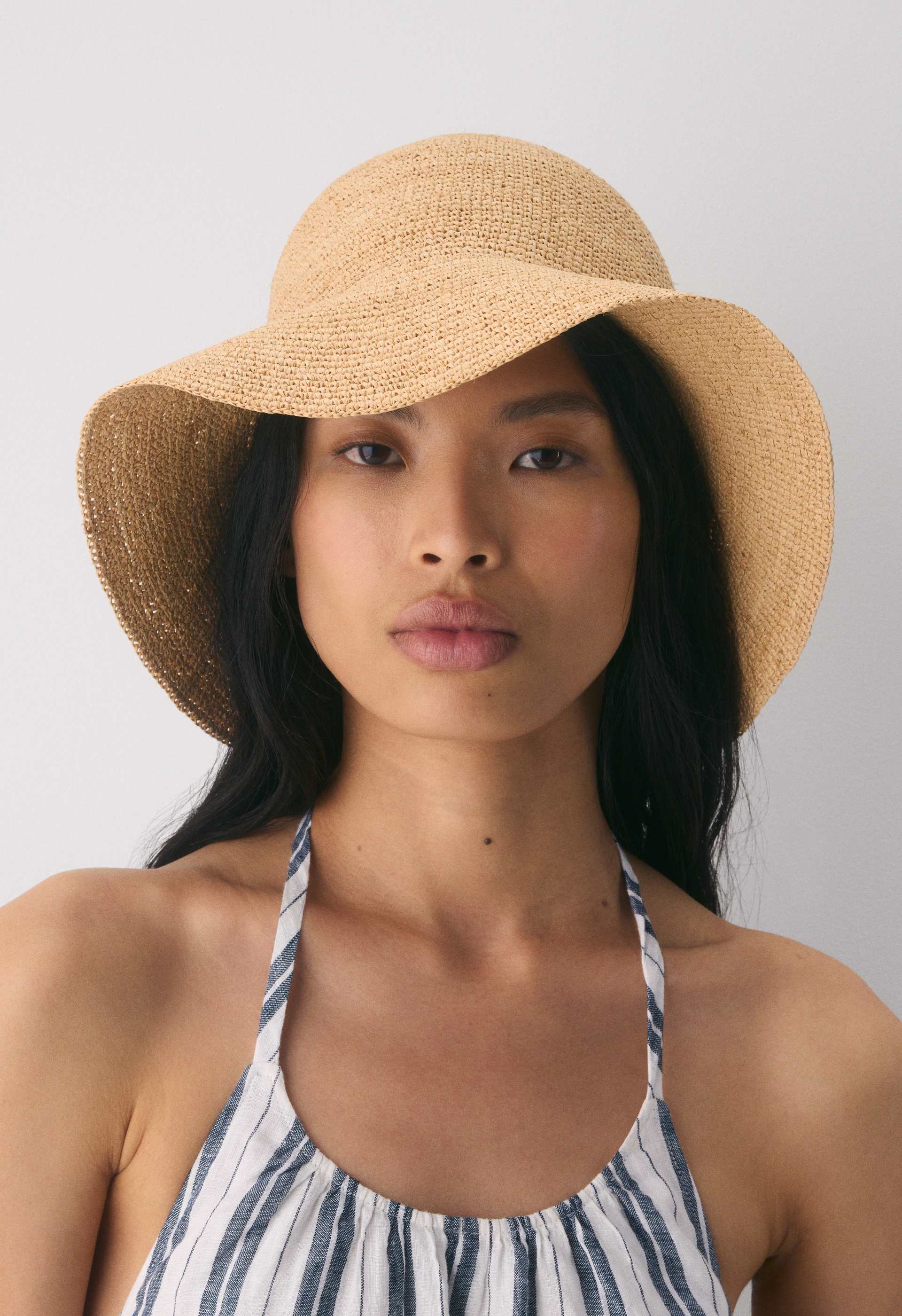 Sunbeam Raffia Short-Brim Hat | Aritzia US
