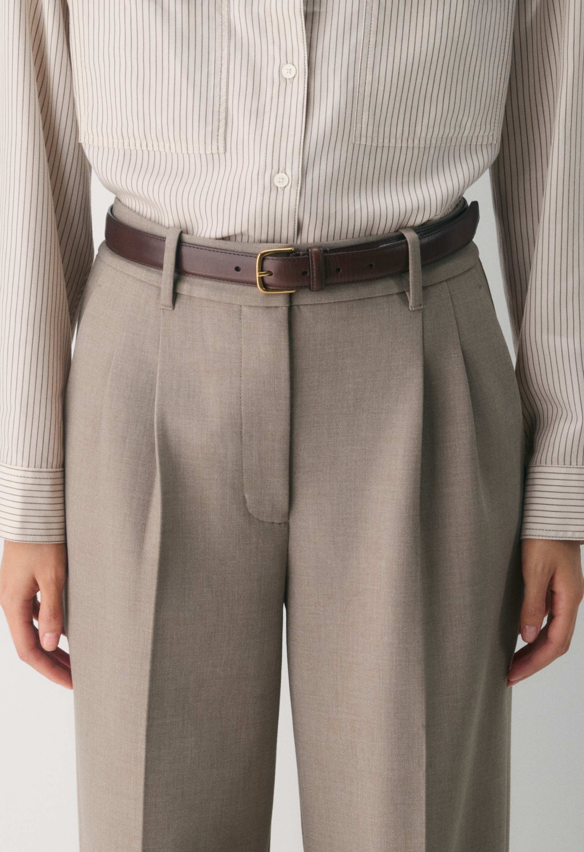 Essential Solid Brass Leather Belt | Aritzia CA