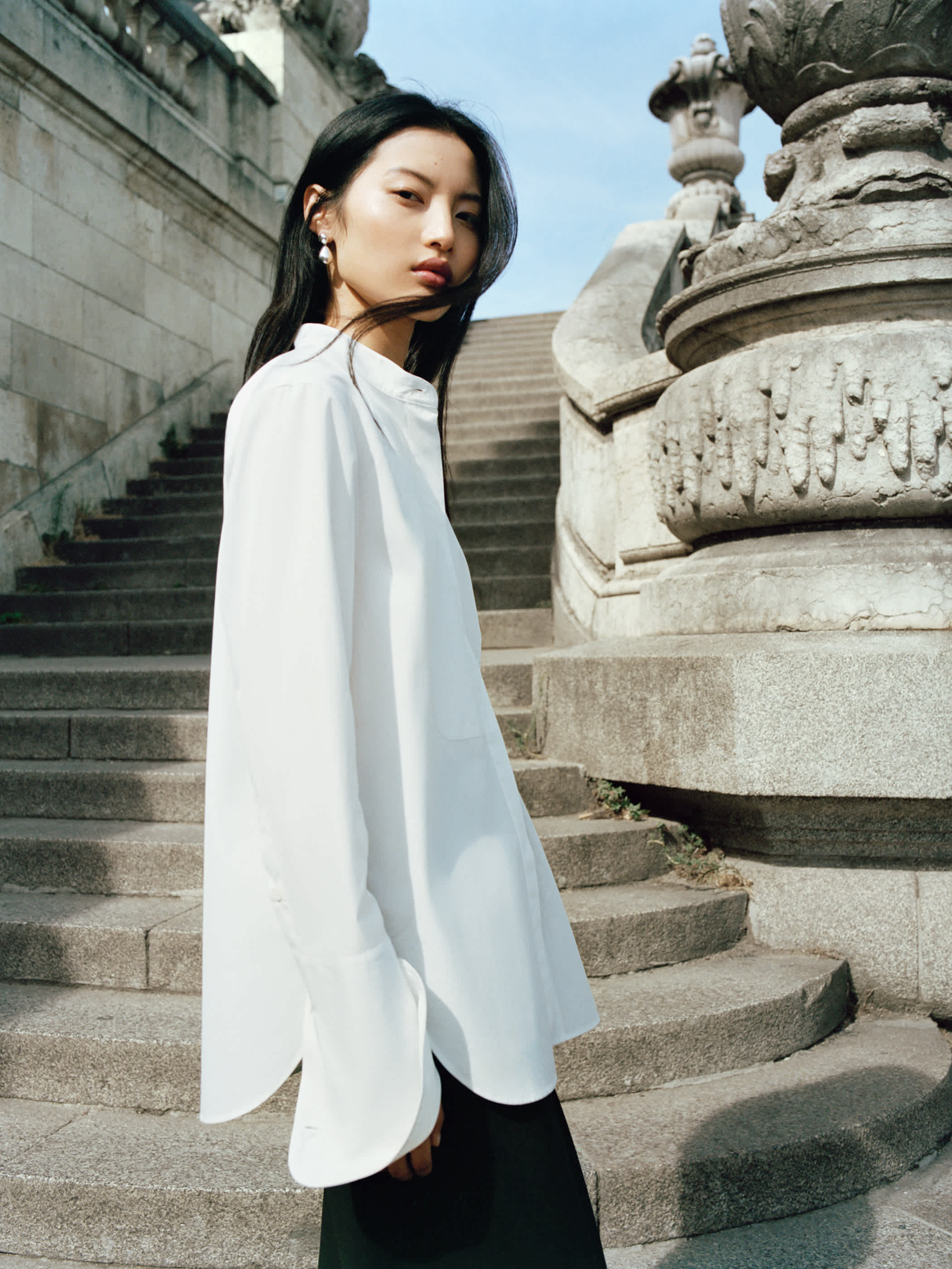 DISTRICT POPLIN SHIRT | Aritzia