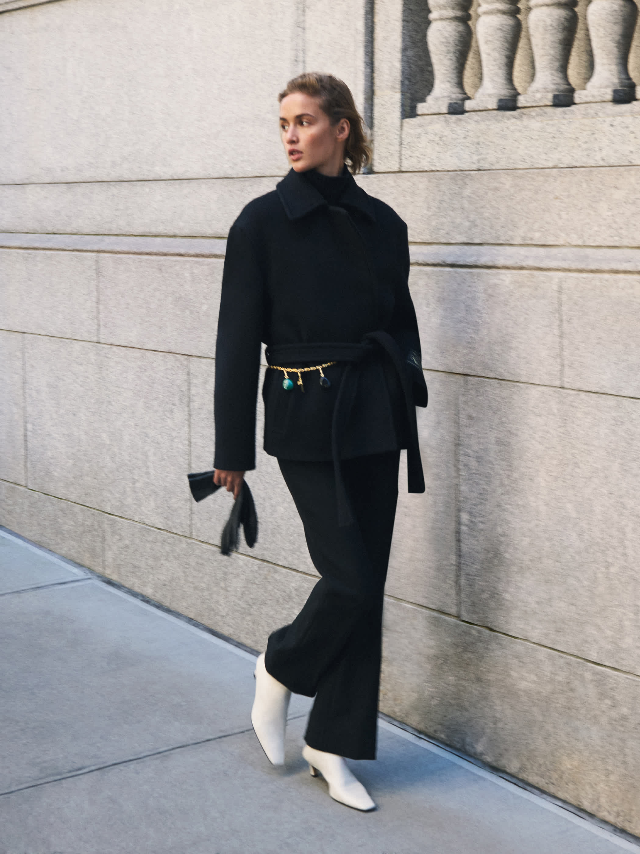 THE ELOWEN COAT | Aritzia