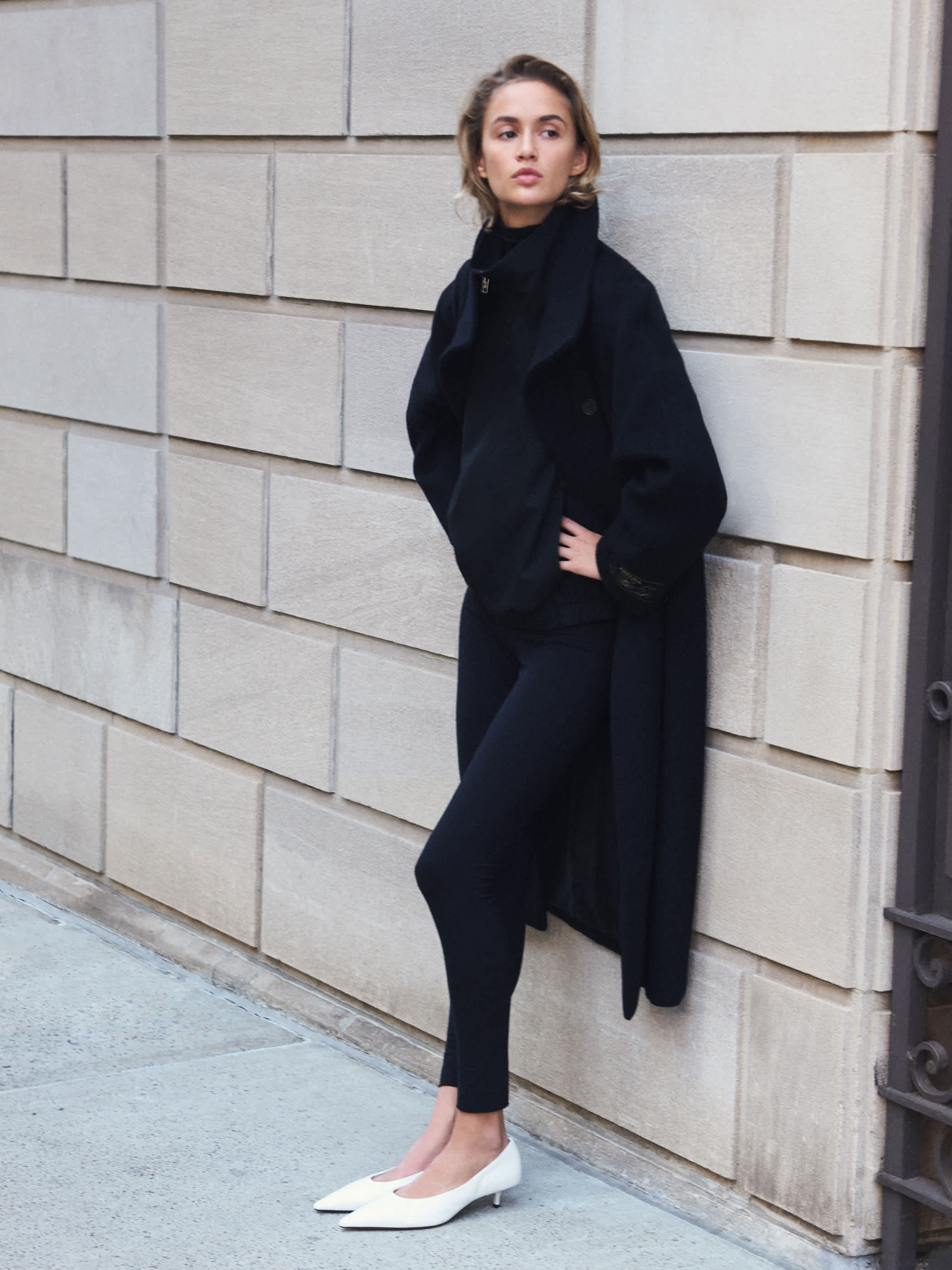 THE HAWTHORNE COAT | Aritzia