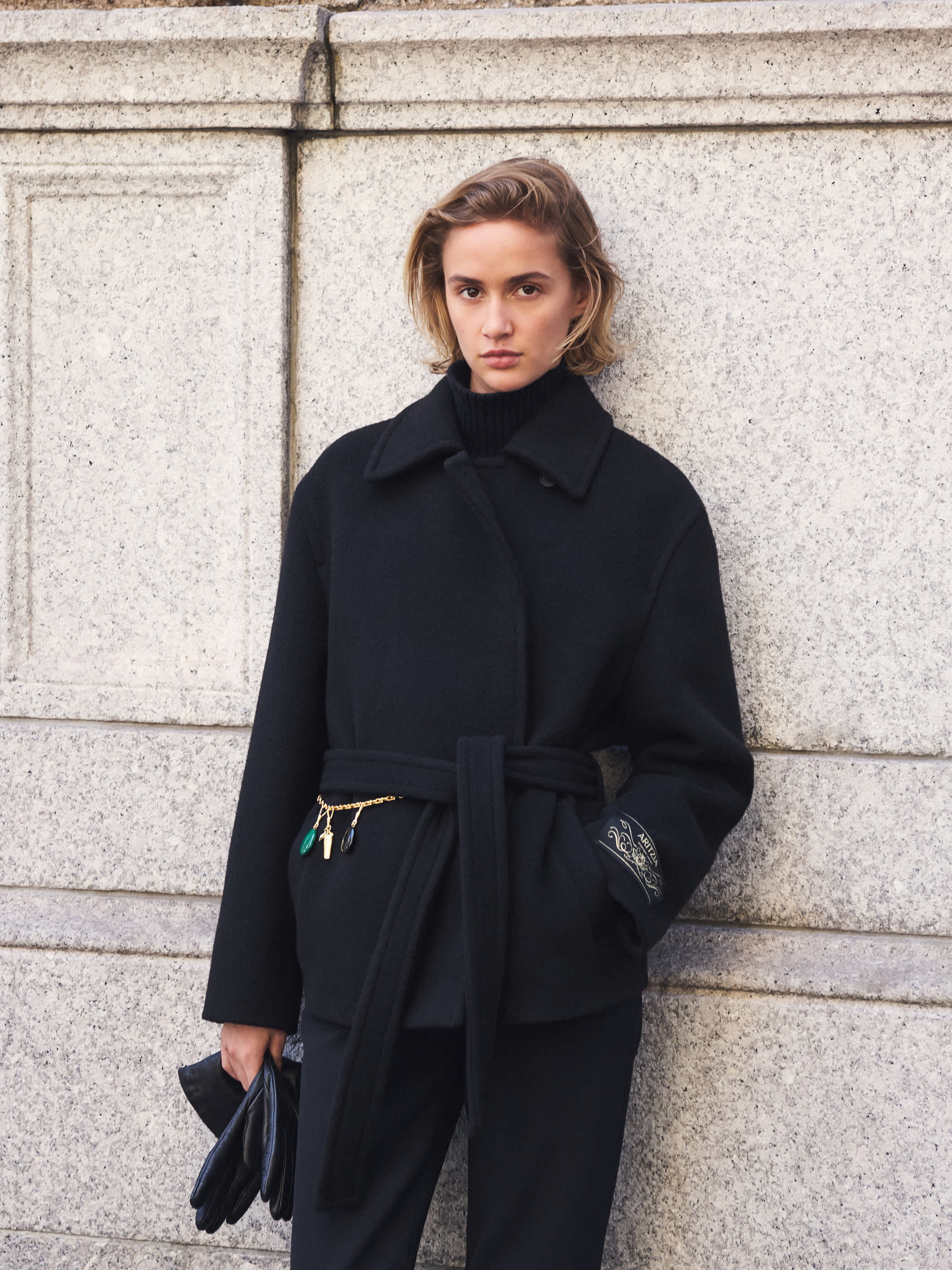 THE ELOWEN COAT | Aritzia