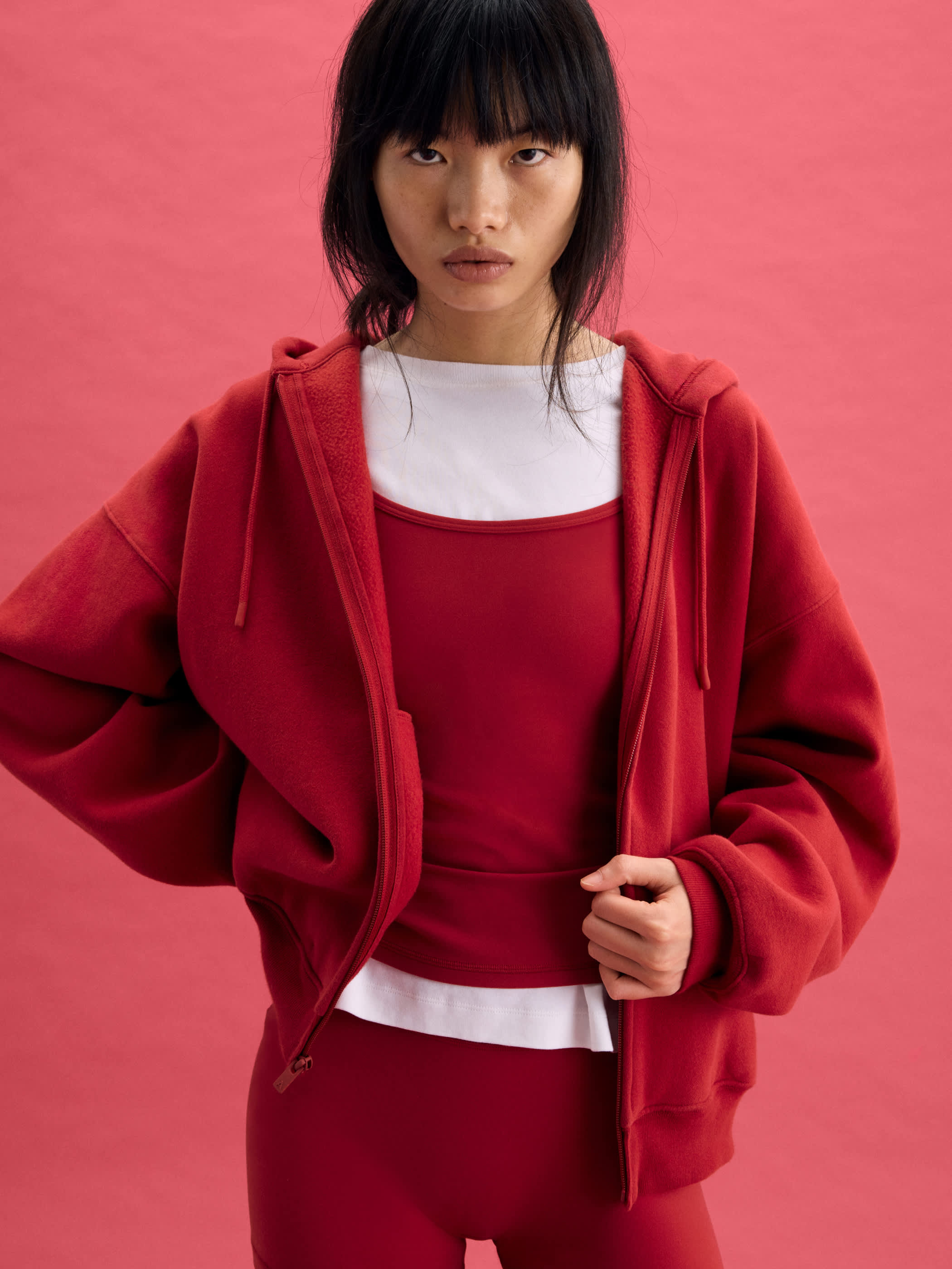 COZY SWEATFLEECE MEGA ZIP HOODIE | Aritzia