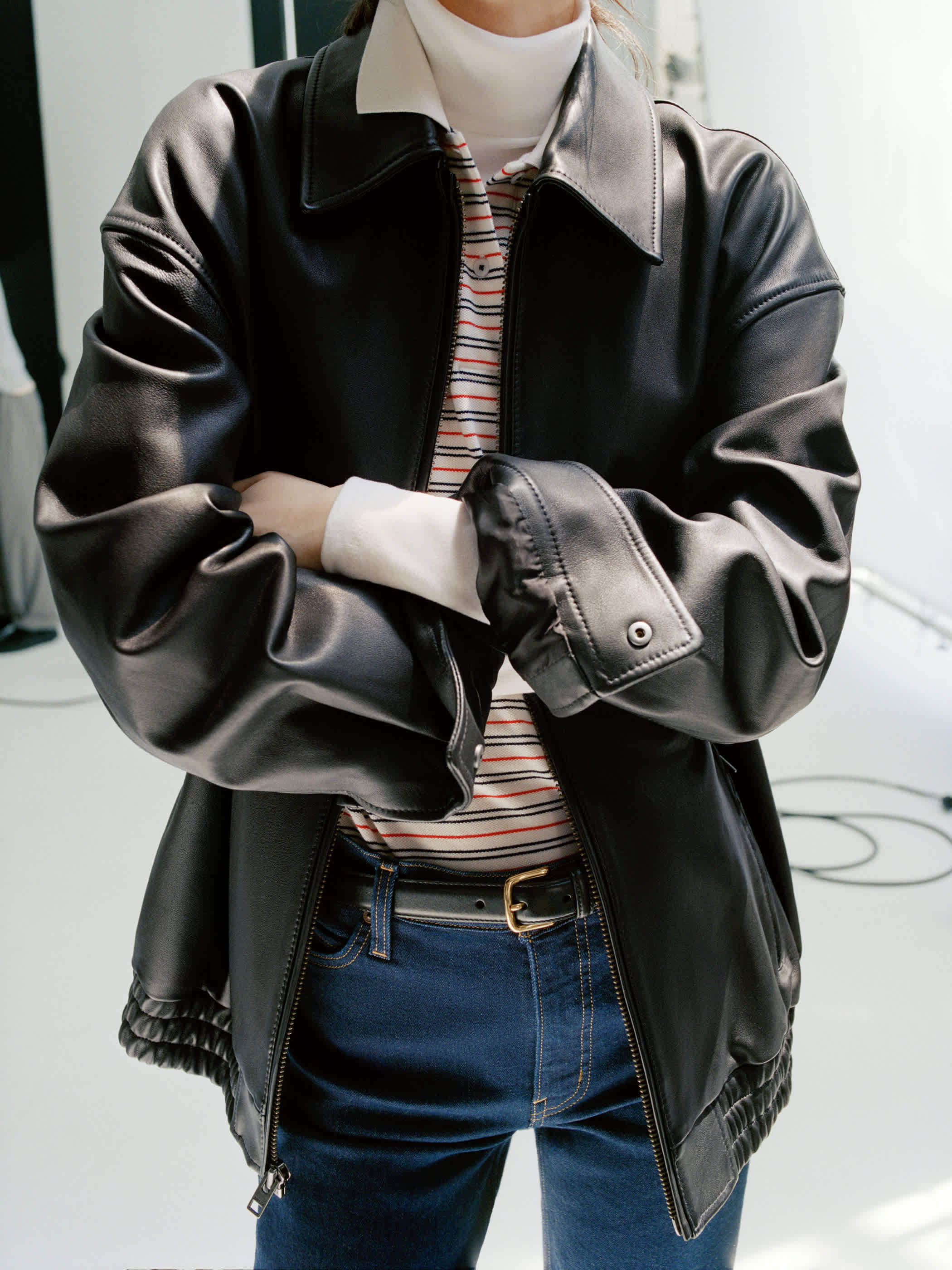ジャケット・アウター 90s   jeans leather jacket Denim Forum The '90s Snatched Hi-Rise Straight Jean | Aritzia CA
